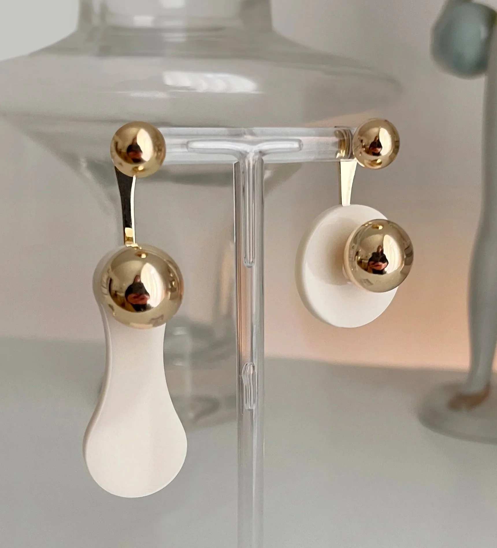 Claude_Earrings3.jpg