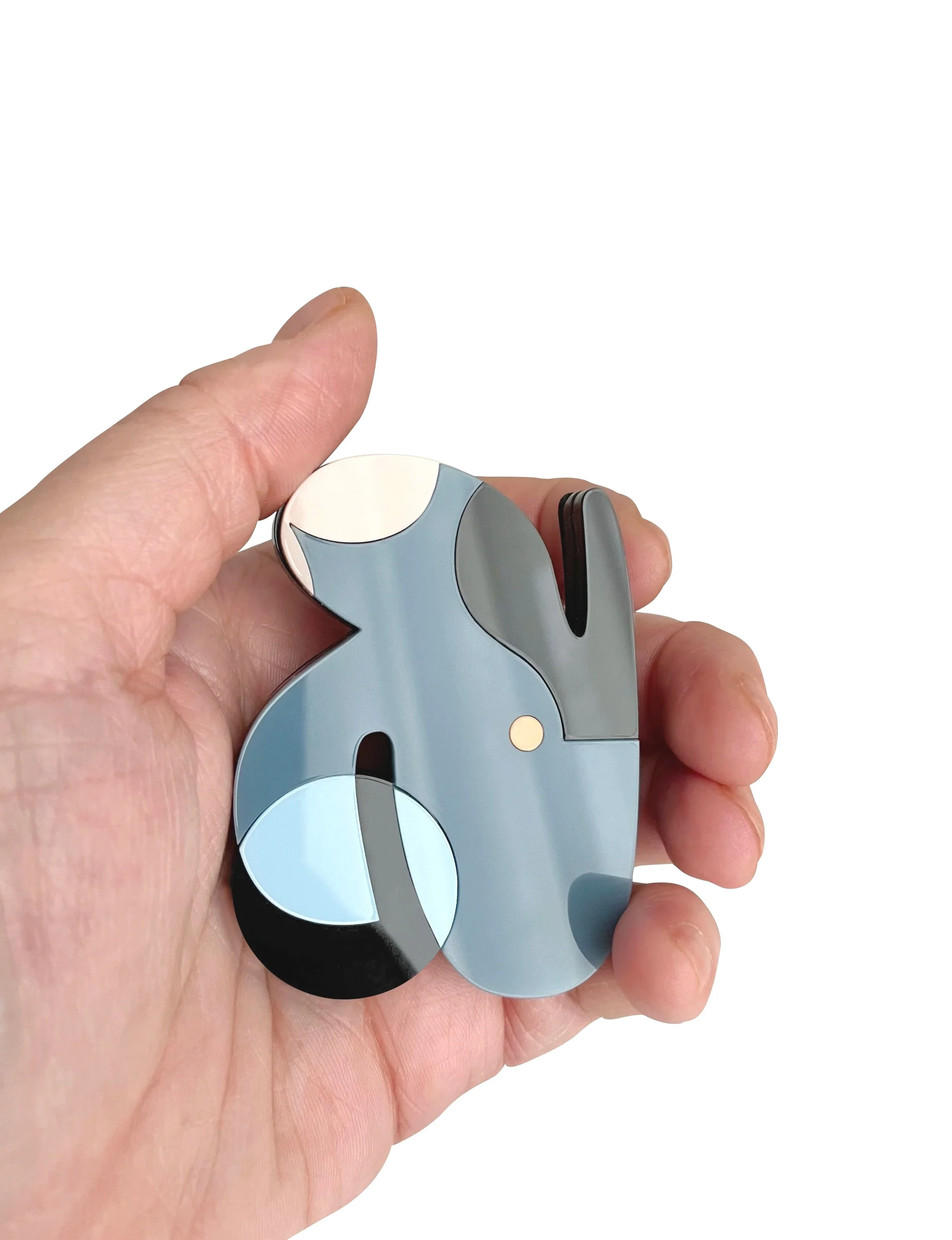 Brooch3B_Flatten.jpg