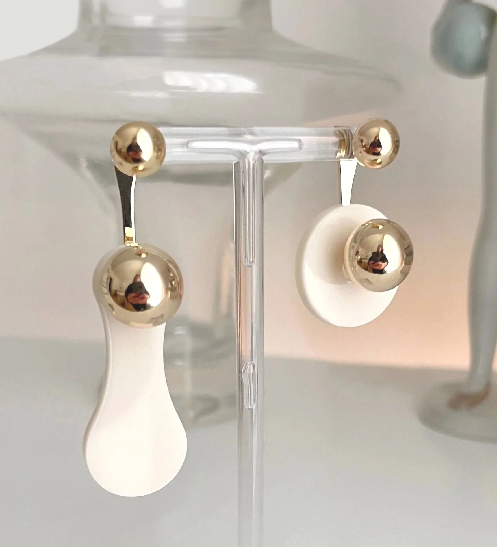 Claude_Earrings3.jpg