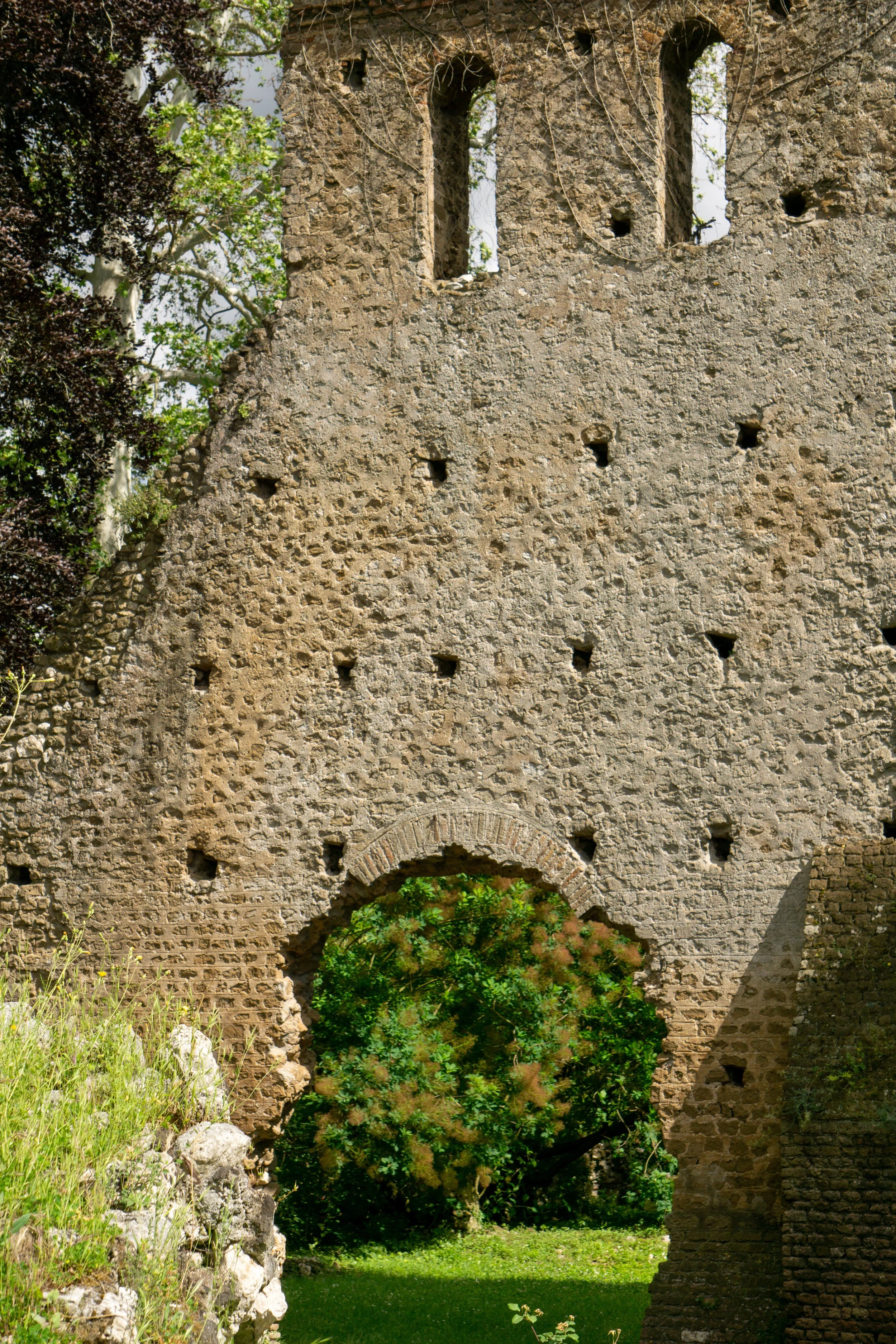 ruin_arch.jpg