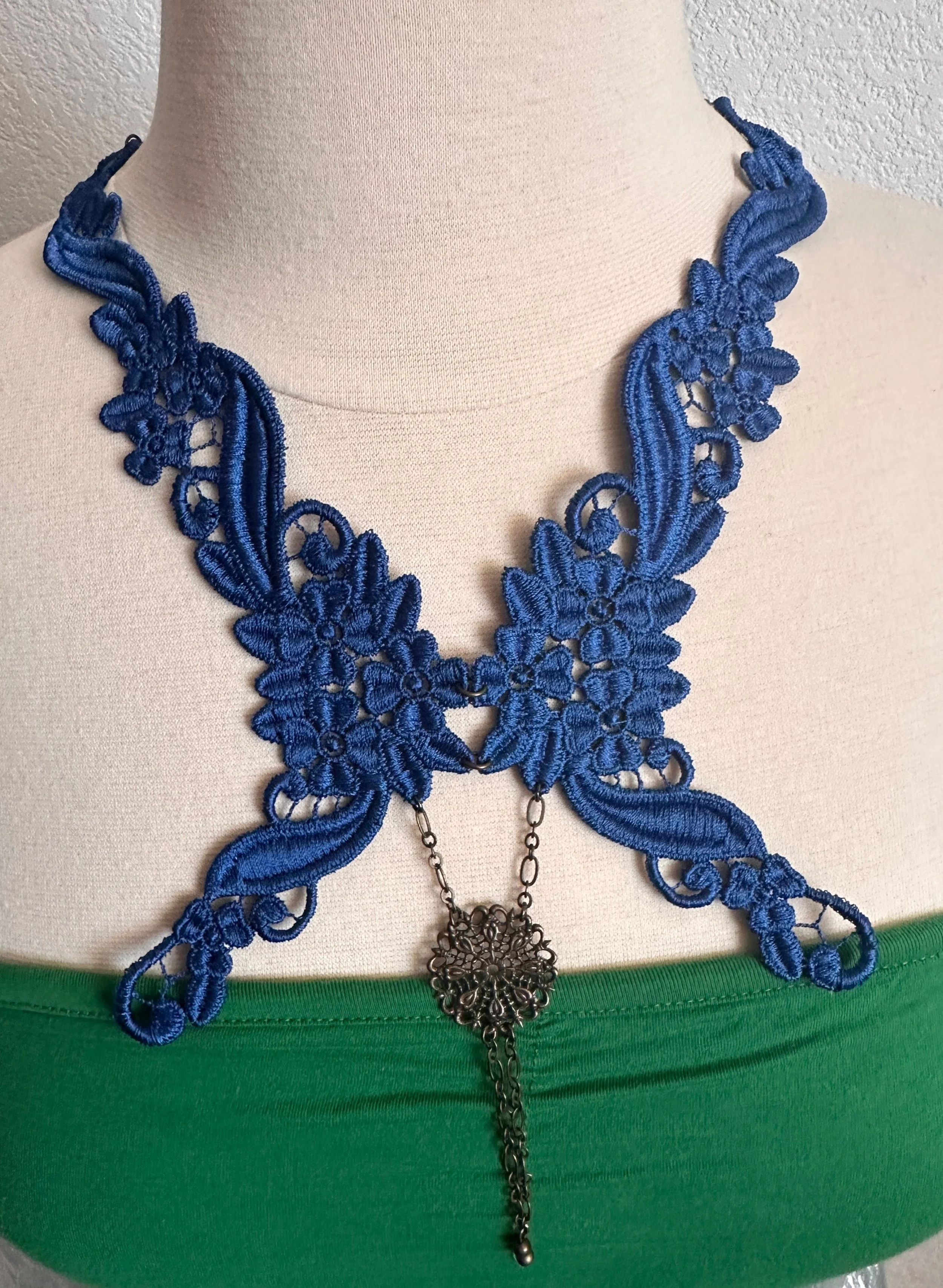 Exquisite Cobalt Necklace