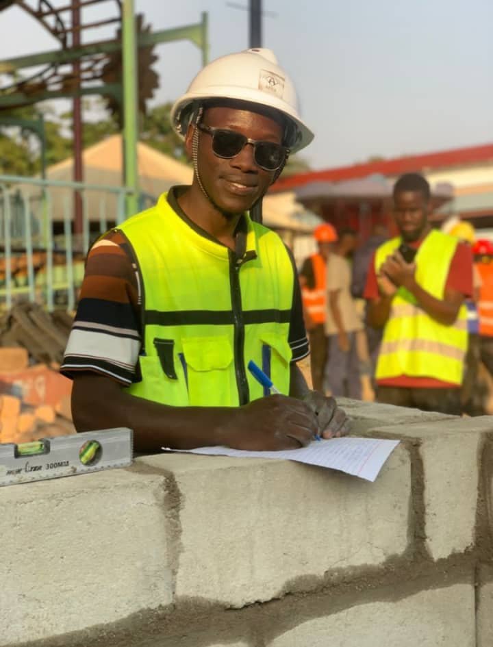 From Financial Hardship to Civil Engineer: How a University Scholarship Changed a Life