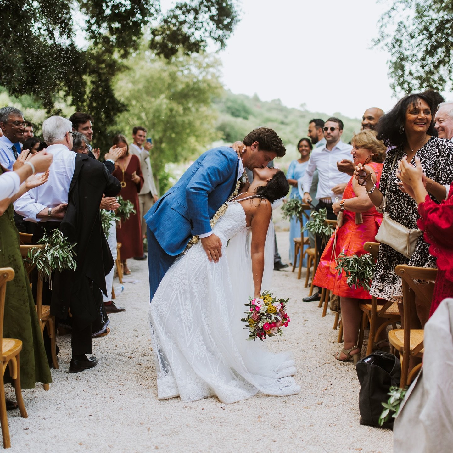 J&rsquo;adore quand vous &ecirc;tes bien dans votre journ&eacute;e et que votre amour passe avant tout ! 

Le jour de votre mariage, je mets toute mon &eacute;nergie &agrave; vous permettre de l&acirc;cher prise et de vivre tout ce que vous avez &agr