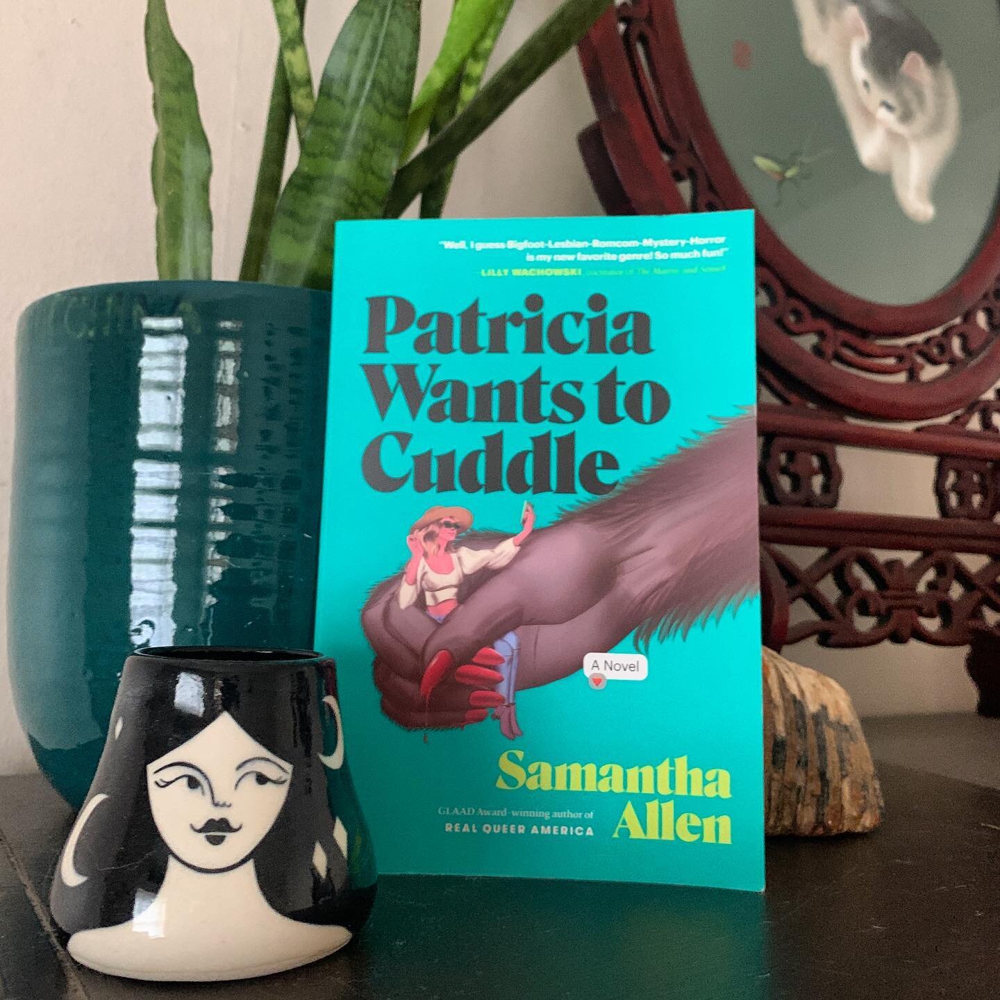 The book club met a little earlier this month to discuss our February Book Pick, PATRICIA WANTS TO CUDDLE. 

This fun, queer slasher-book led to a lot of great discussion with our members, especially as we dove deeper into horror symbolism through th