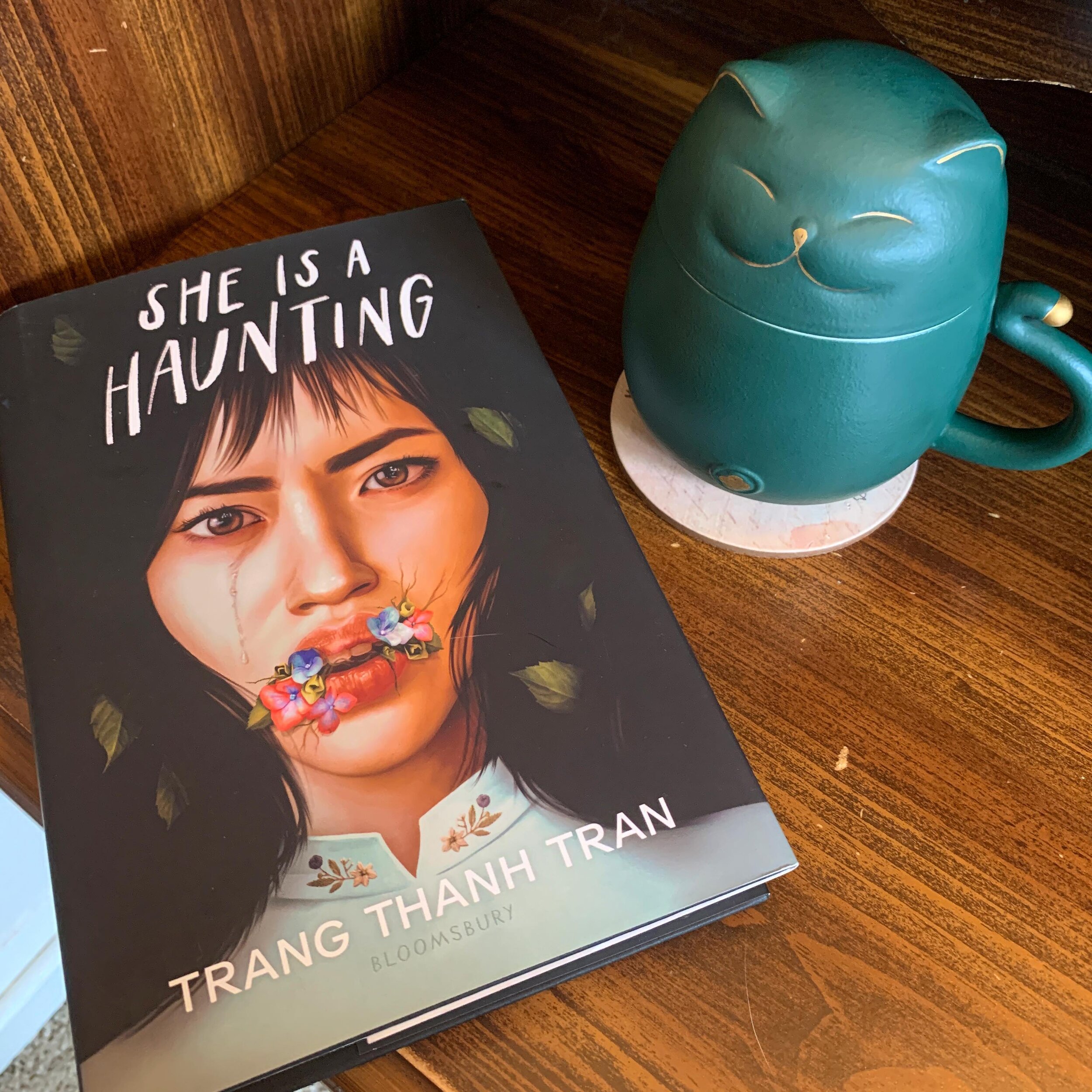 Thrilled to share our March Book Pick with y&rsquo;all: SHE IS A HAUNTING 🏡🐛

I&rsquo;ve had this one on my list from before it was released and I can&rsquo;t wait to talk about this chilling book with members. I&rsquo;m already 130 pages in and it