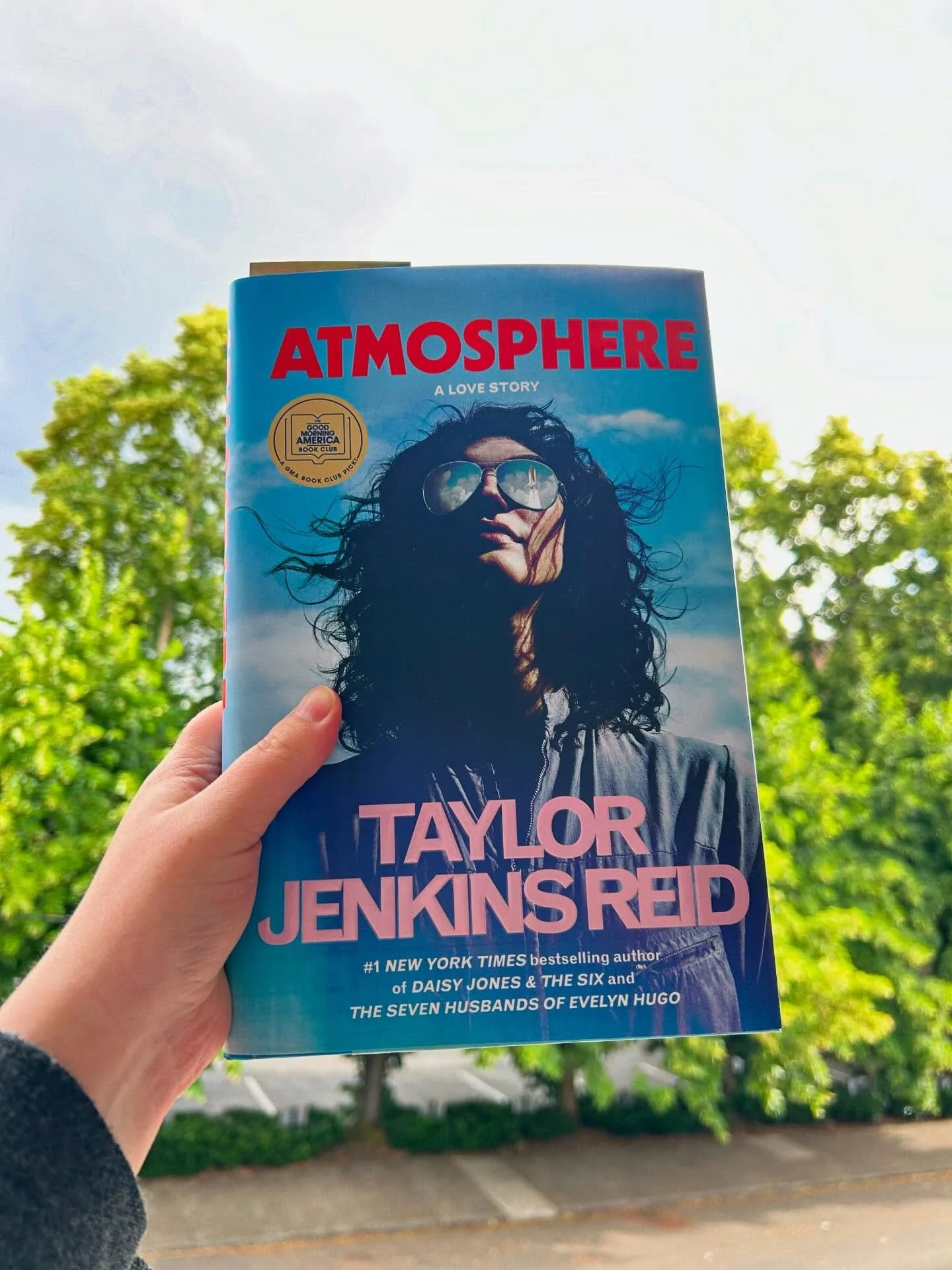 This Pride we&rsquo;re celebrating by reading @tjenkinsreid&rsquo;s ATMOSPHERE! 💫

Joan Goodwin has been obsessed with the stars for as long as she can remember. Thoughtful and reserved, Joan is content with her life as a professor of physics and as