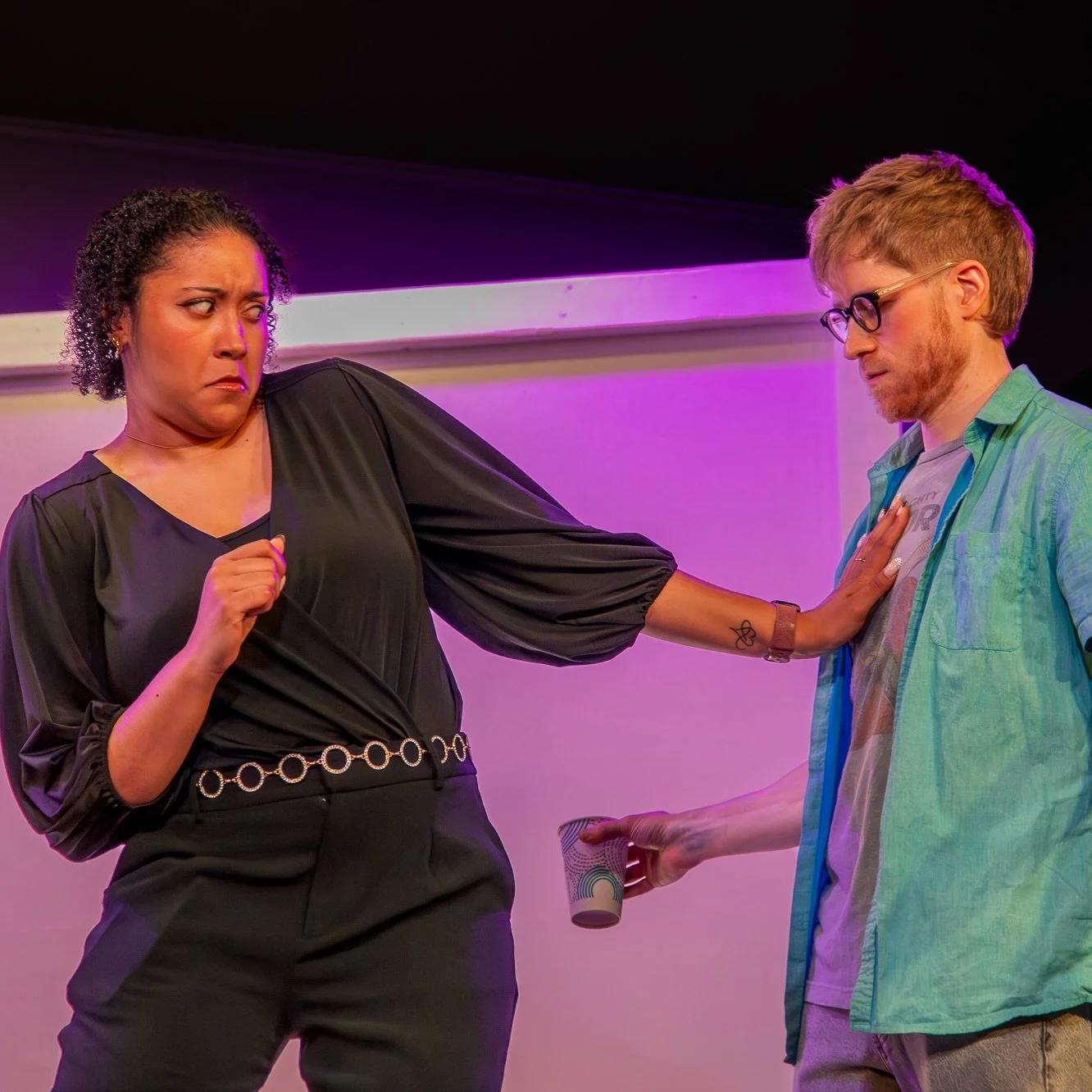 Come see what the heck Rhonda is up to during her first meeting with Tim&hellip; 👀 Don&rsquo;t miss your chance to see @goodwink_7 and @arrowoodcolin get close on stage this weekend in THIS RANDOM WORLD!🌎 bit.ly/RTCthisrandomworld 📸: @jordanpostal