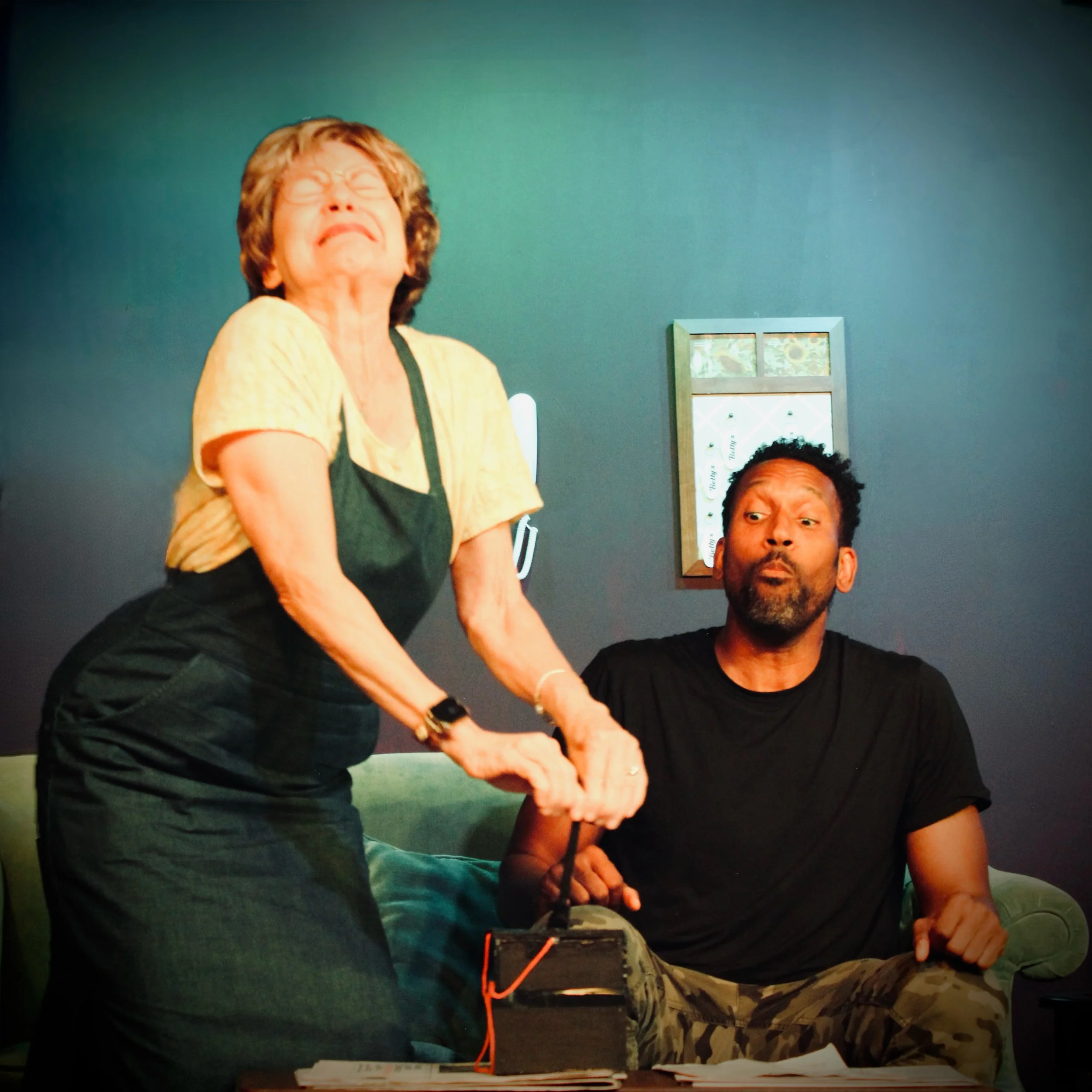 When the bit escalates and NOBODY is backing down. 🙌😆

This is just one of the laugh-out-loud moments waiting for you in THE FOREIGNER &mdash; and it only gets funnier from here. 🎭

Only 3 more performances to catch this hilarious show. Come suppo