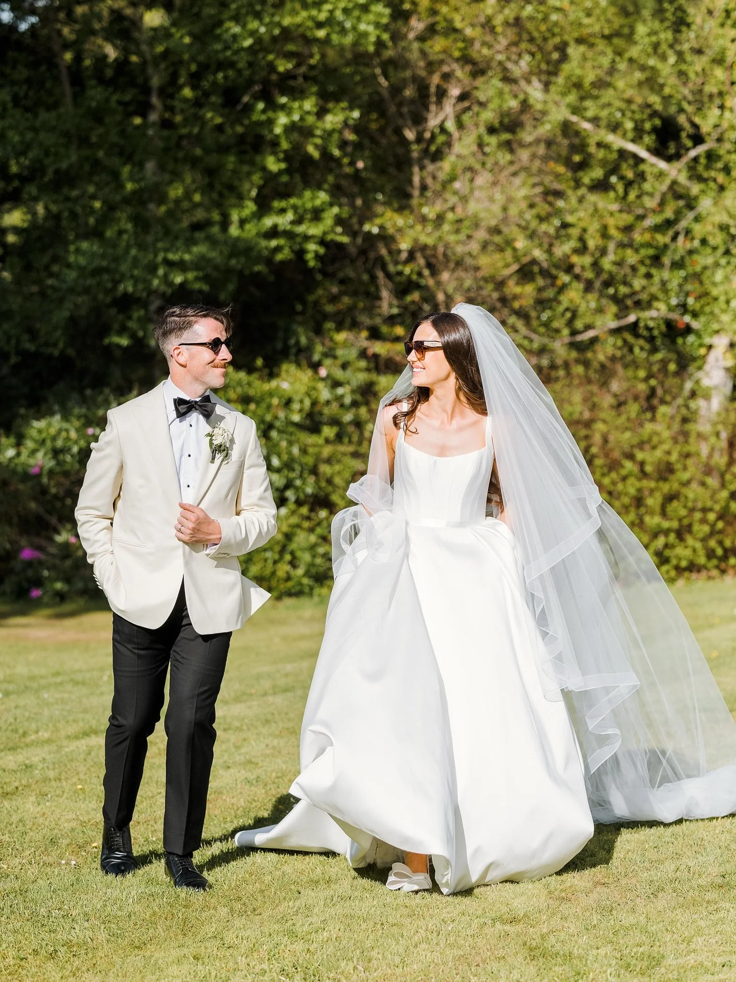 Hello October! As the seasons are changing, I couldn&rsquo;t say goodbye to summer without sharing some of my favourite highlights from C&amp;J&rsquo;s beautiful wedding held at @sheenfalls, Co. Kerry ~ captured so effortlessly by the talented @dasha