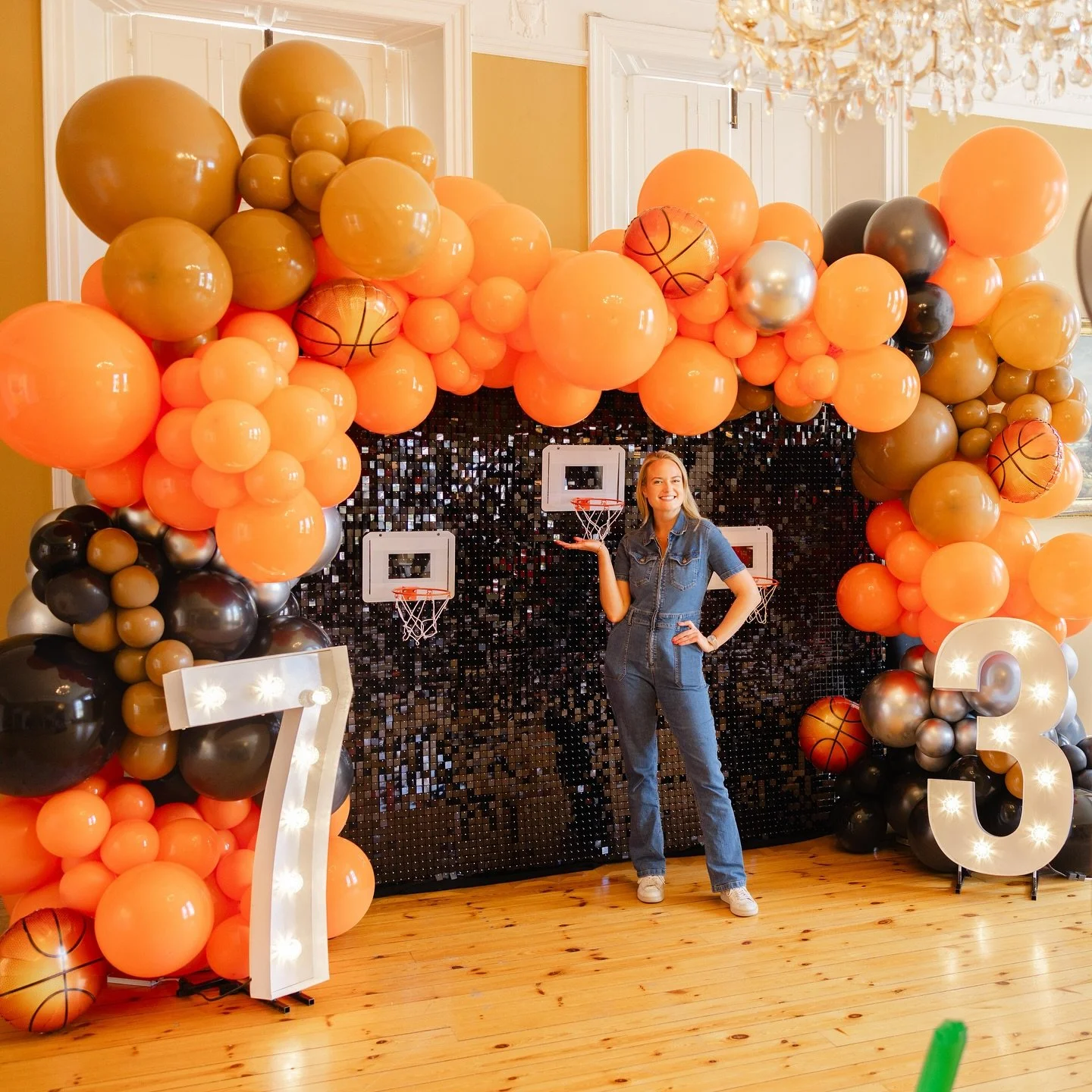 Themed Private Parties 🎉

Throwback to this Basketball-meets-Batman celebration for two special little birthday boys ~ one who wanted his favourite sport, the other his favourite action hero.

Themed events are where I get to be extra creative and h