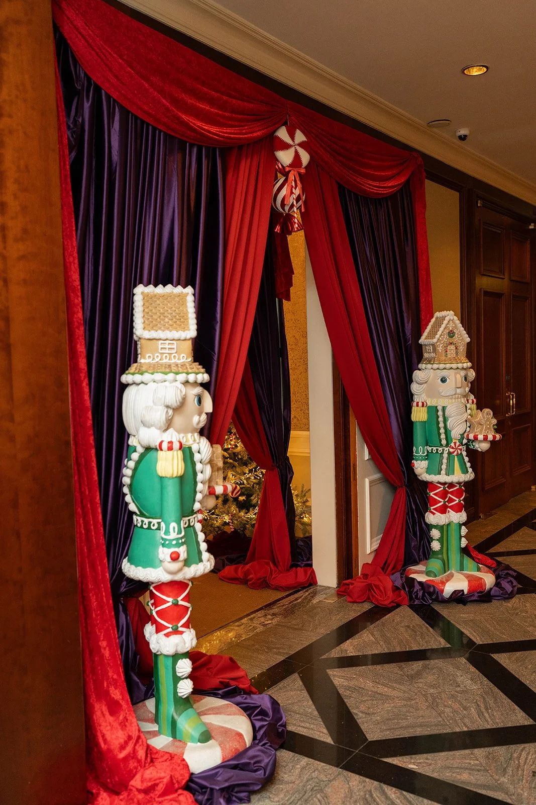 Rachel David Max_s Christmas Party 20.12.25-21.jpg