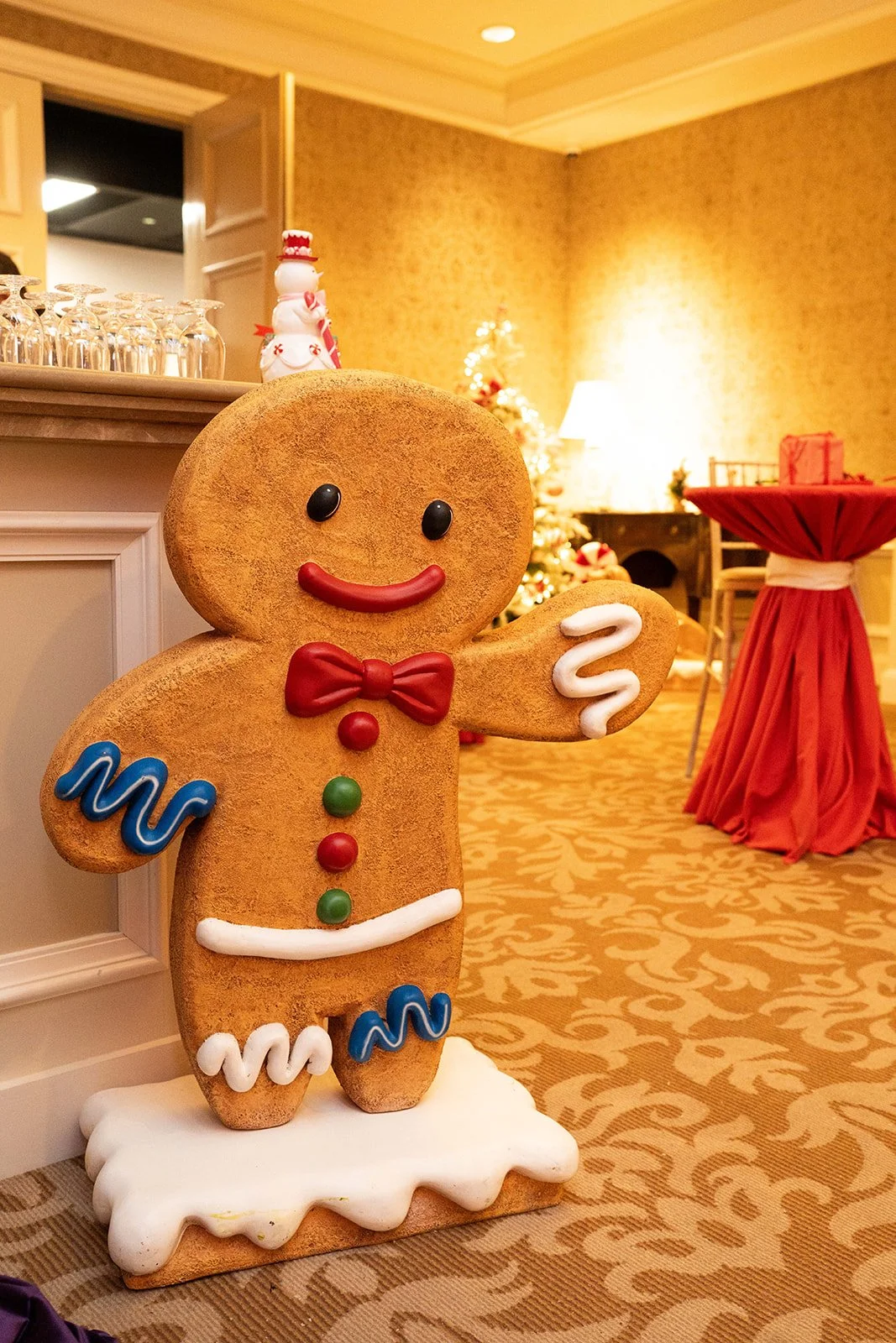 Rachel David Max's Christmas Party 20.12.25-27_websize.jpg