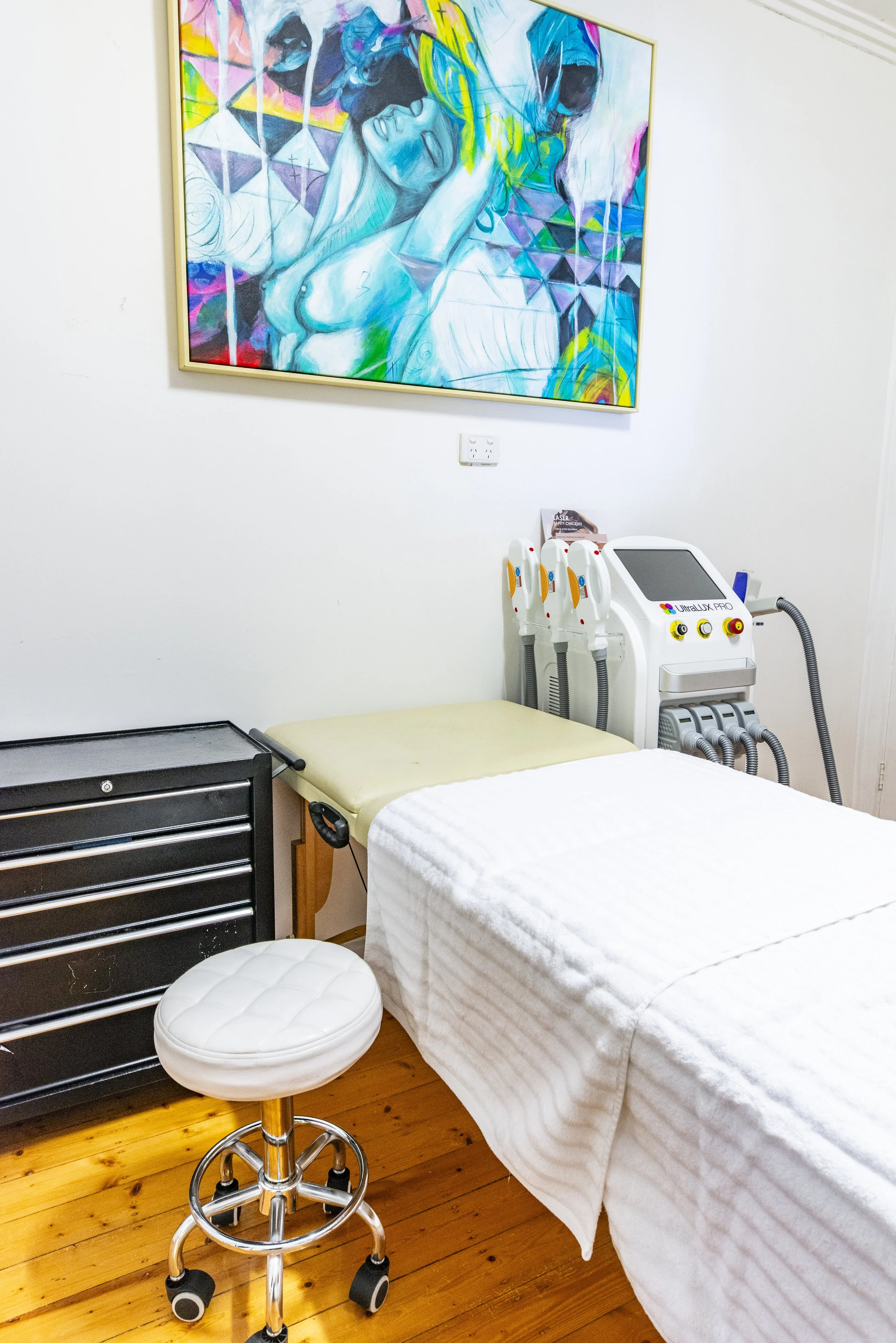 Laser Luxe and Body Piercing Studio in San Remo, Bass Coast
