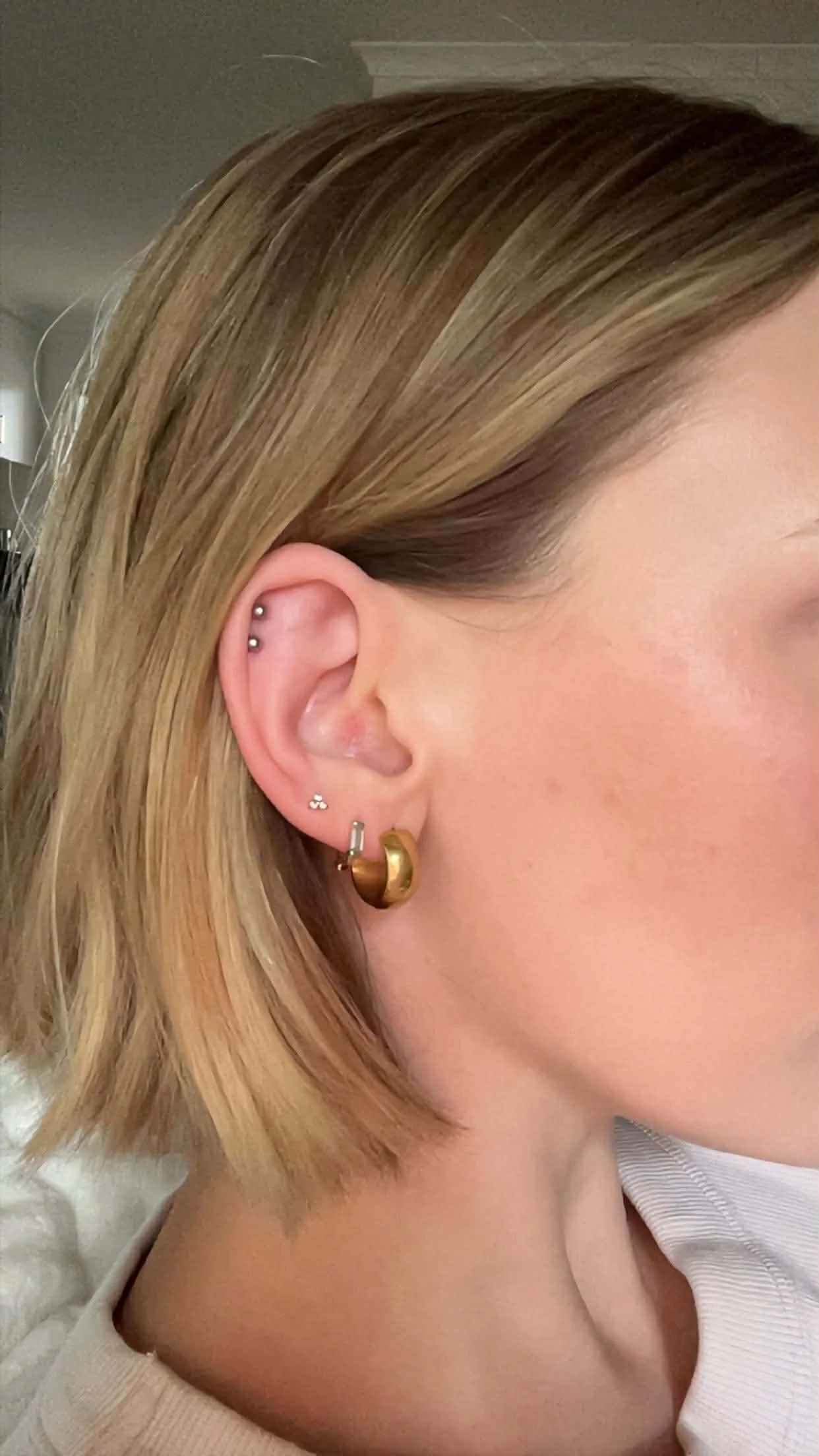 Ear piercing by Chantelle at Laser Luxe and body piercing in San Remo, on the Bass Coast
