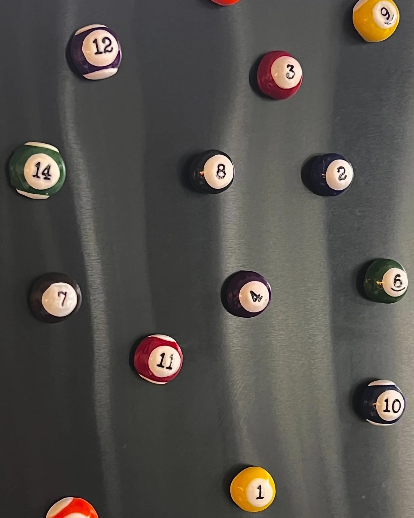 ✨ the billiard collection ✨

🎱 will be sold in small and full set packs! 
(small bonus gift when you order the full set!)
🎱 handmade with polymer clay
🎱 strong magnet!!

#magnet #fridgemagnets #polymerclay #poolballs #smallbusiness #billiards #sma