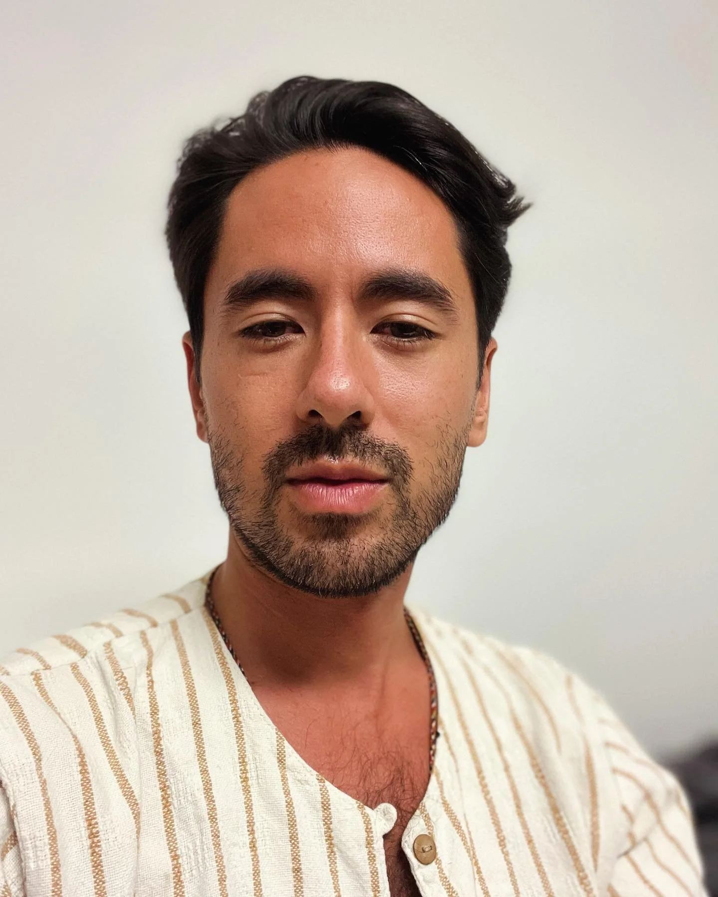 I have so much gratitude for the people I have in my life. With the help of many friends and angels I got my dream guitar from @rogeriosantosluthier who is a master craftsman and an incredibly generous and kind soul. 

Later that day I made an offeri