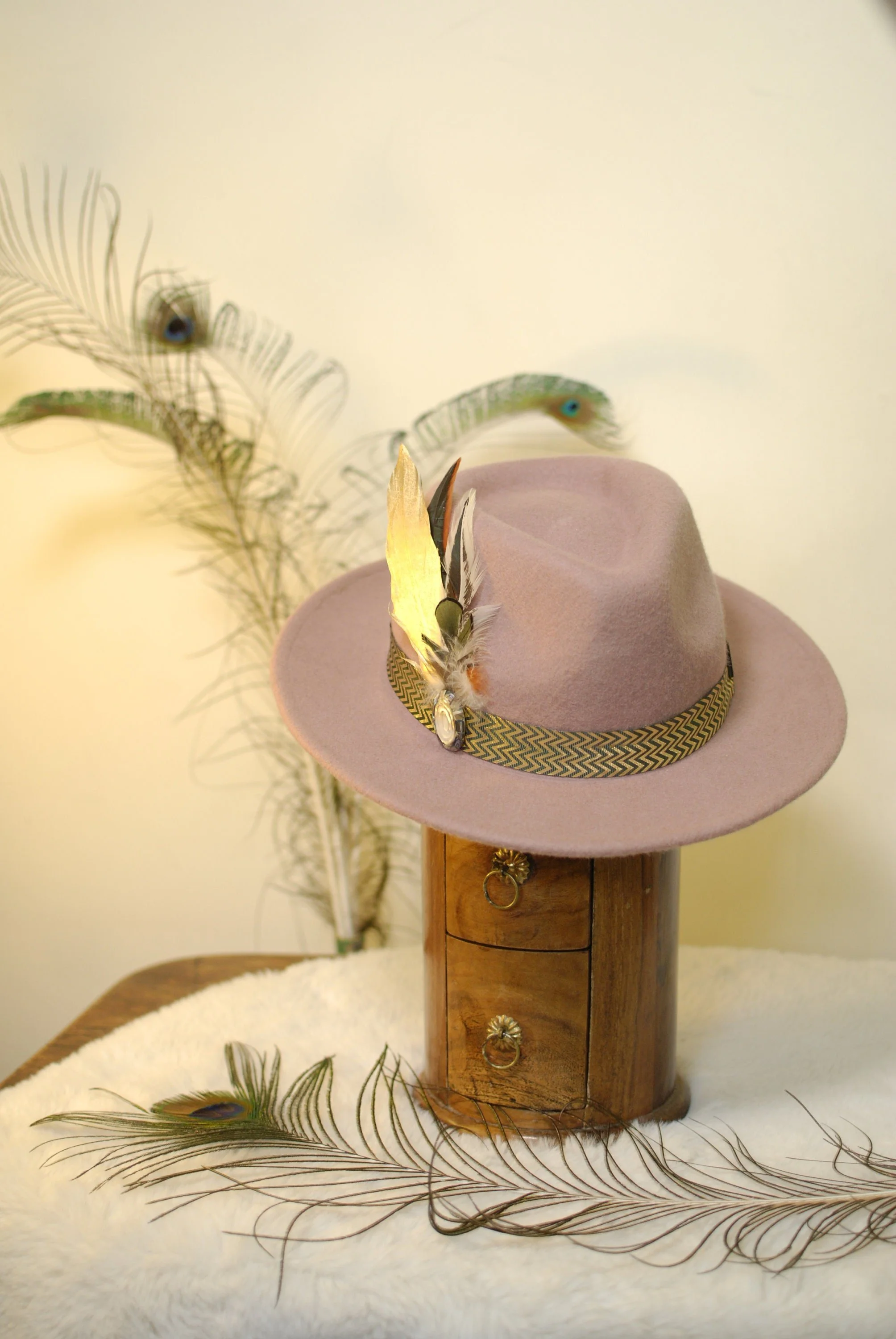 Pretty in Pink - Unique Hat, Women display picture 2