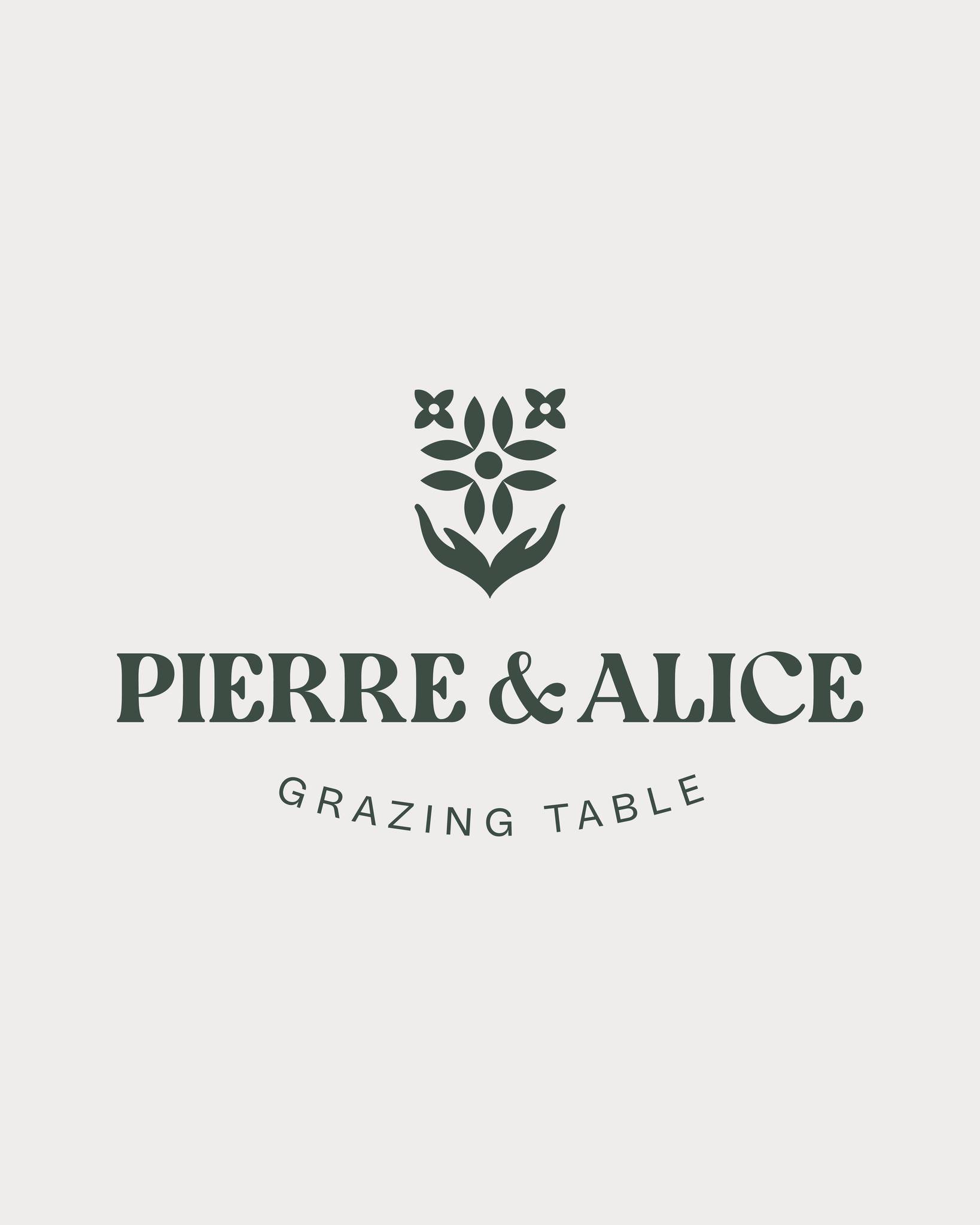 Et si &ccedil;a avait &eacute;t&eacute; lui ? 👀

Ce logo faisait partie des premi&egrave;res explorations pour @pierre_et_alice.
Il aurait donn&eacute; une toute autre ambiance au projet : plus spirituelle, plus organique&hellip;

Quand on con&ccedi