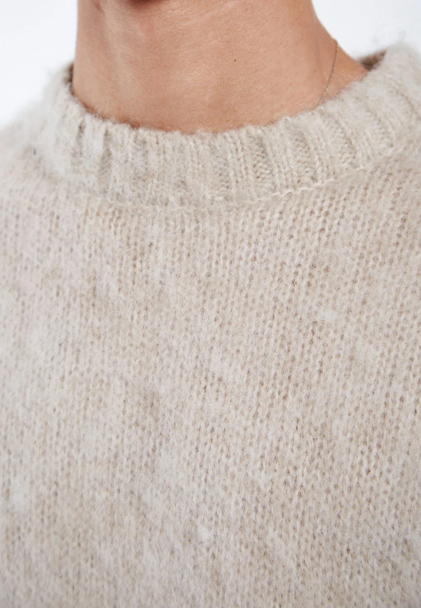 2531116Q70_7.jpg.webp