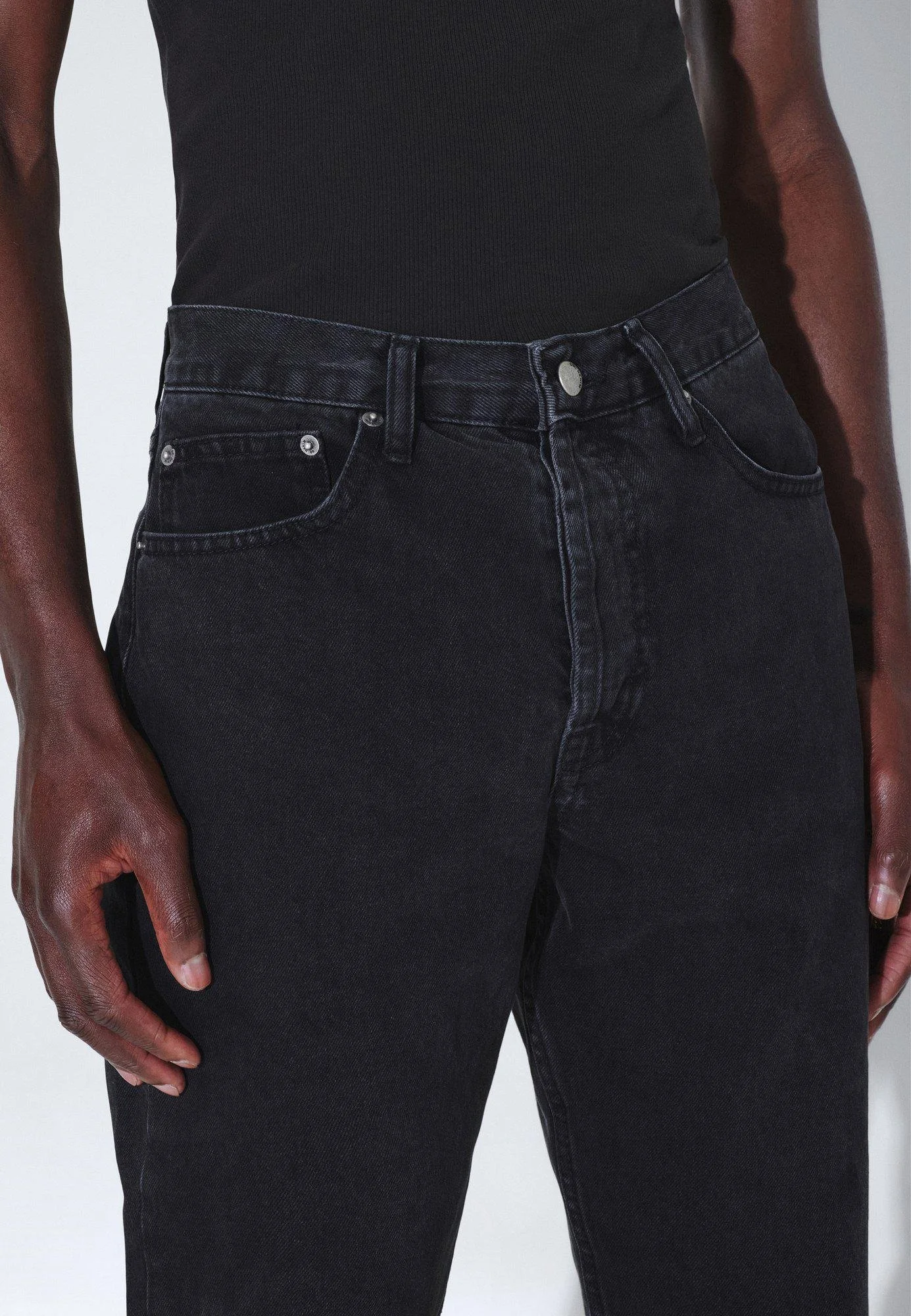 Dash_night_black_00624.jpg