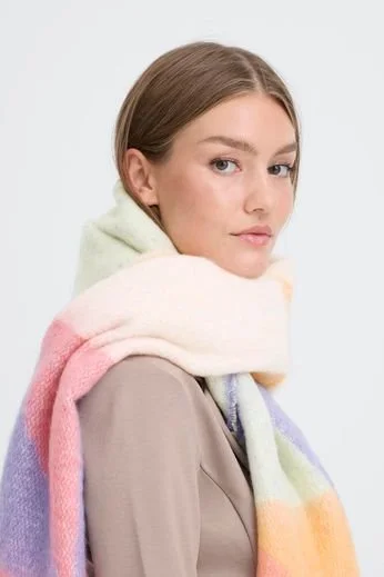Scarf 4.jpg
