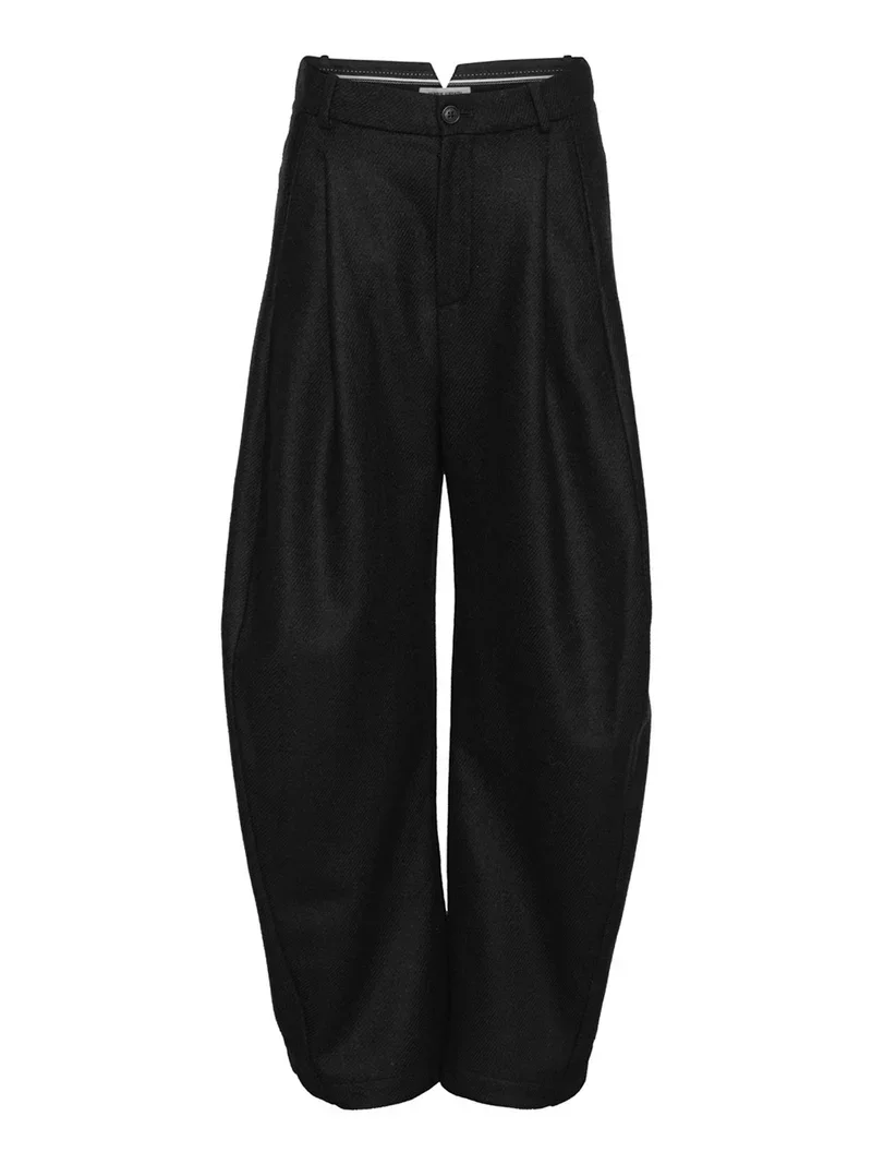 ONE BLACK PANTS - Henrik Vibskov