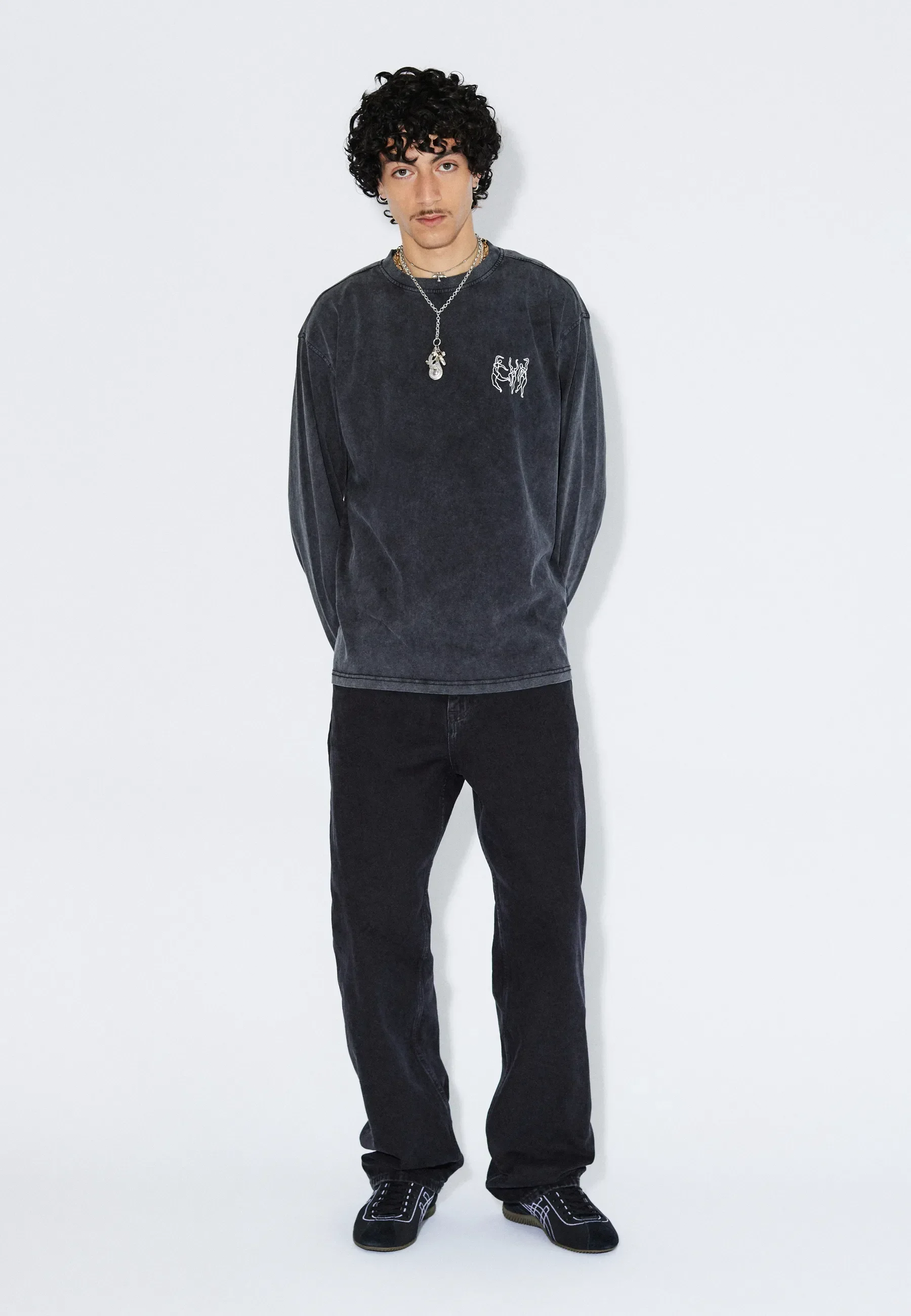 T-SHIRT CAIDEN LONG SLEEVE WASHED BLACK  - Dr Denim