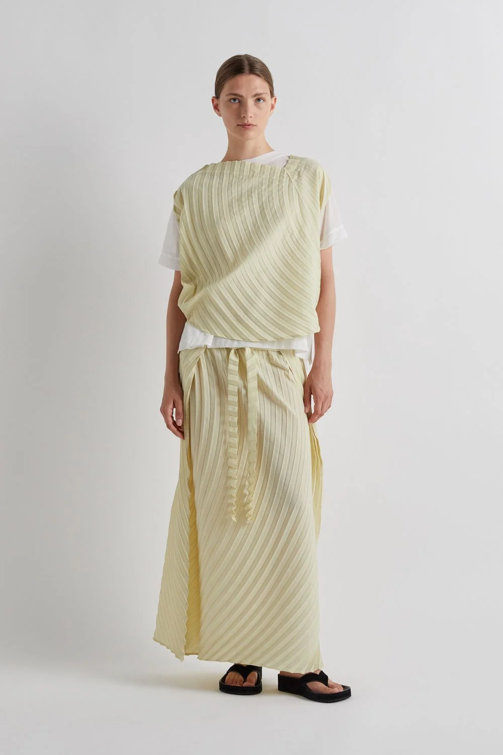 ASYMMETRIC PLEATED TOP - Meimeij