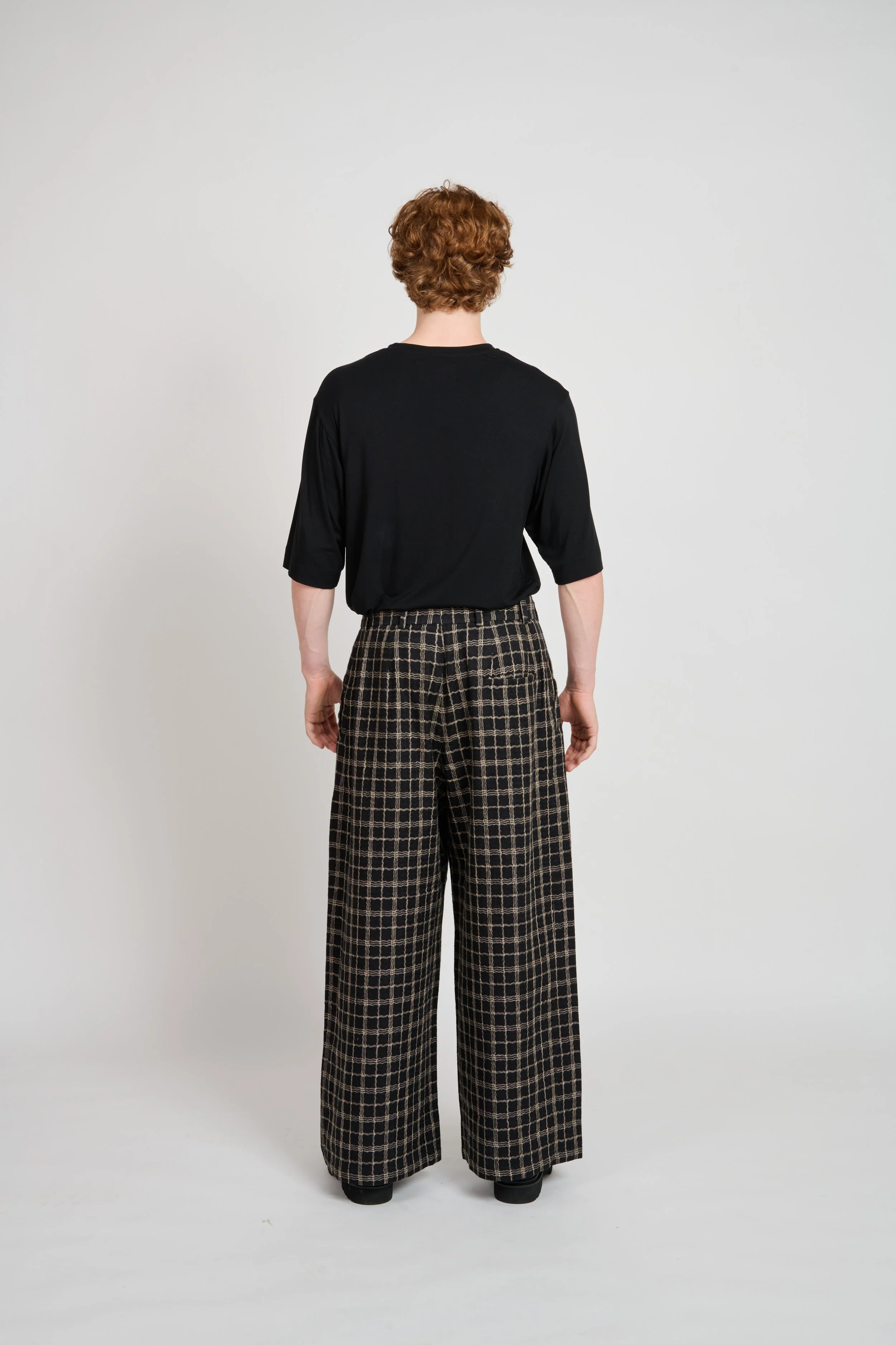 Alexis_PAW-13 back.jpg