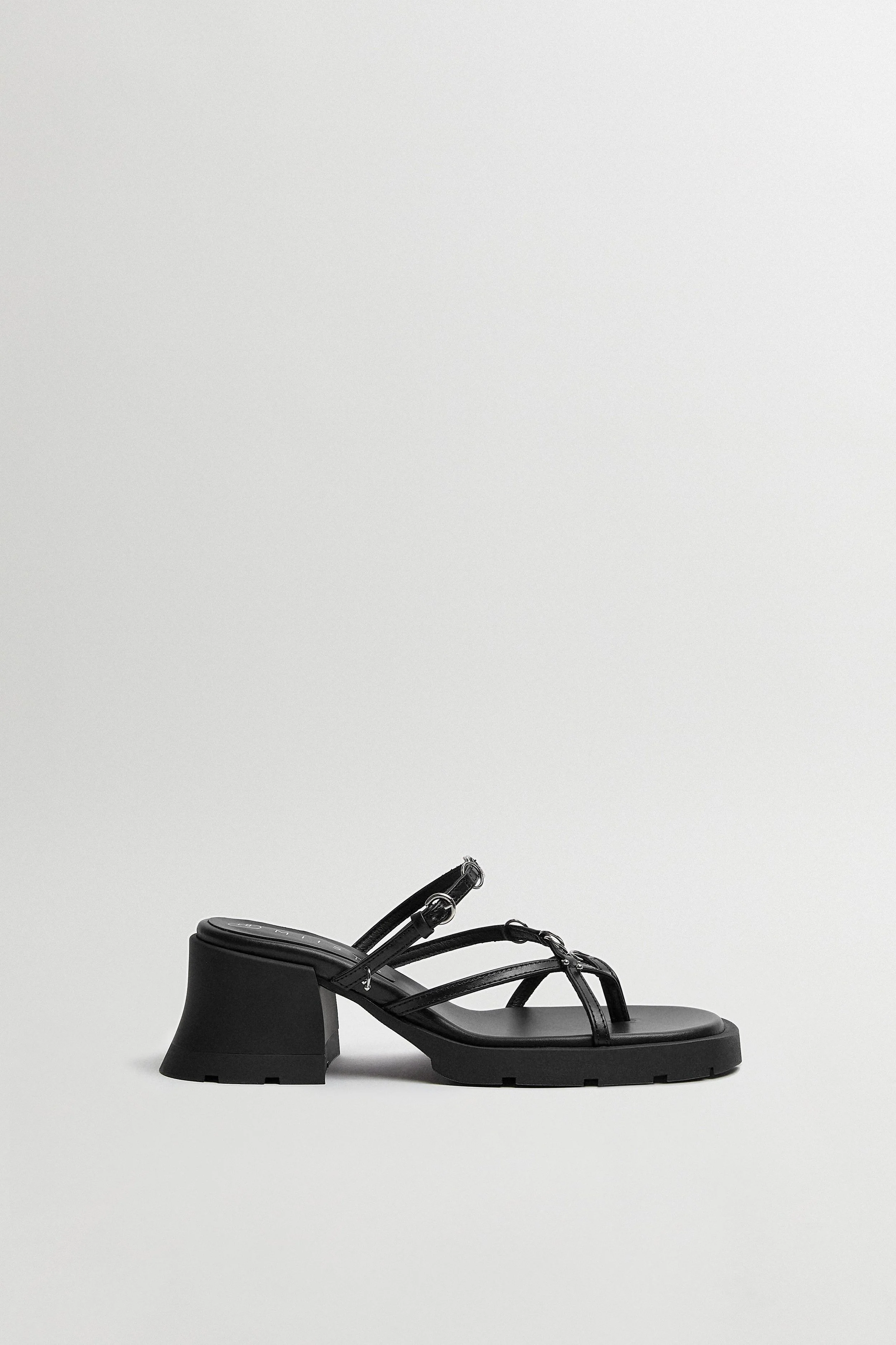 JASLENE BLACK SANDALS - E8 by Miista
