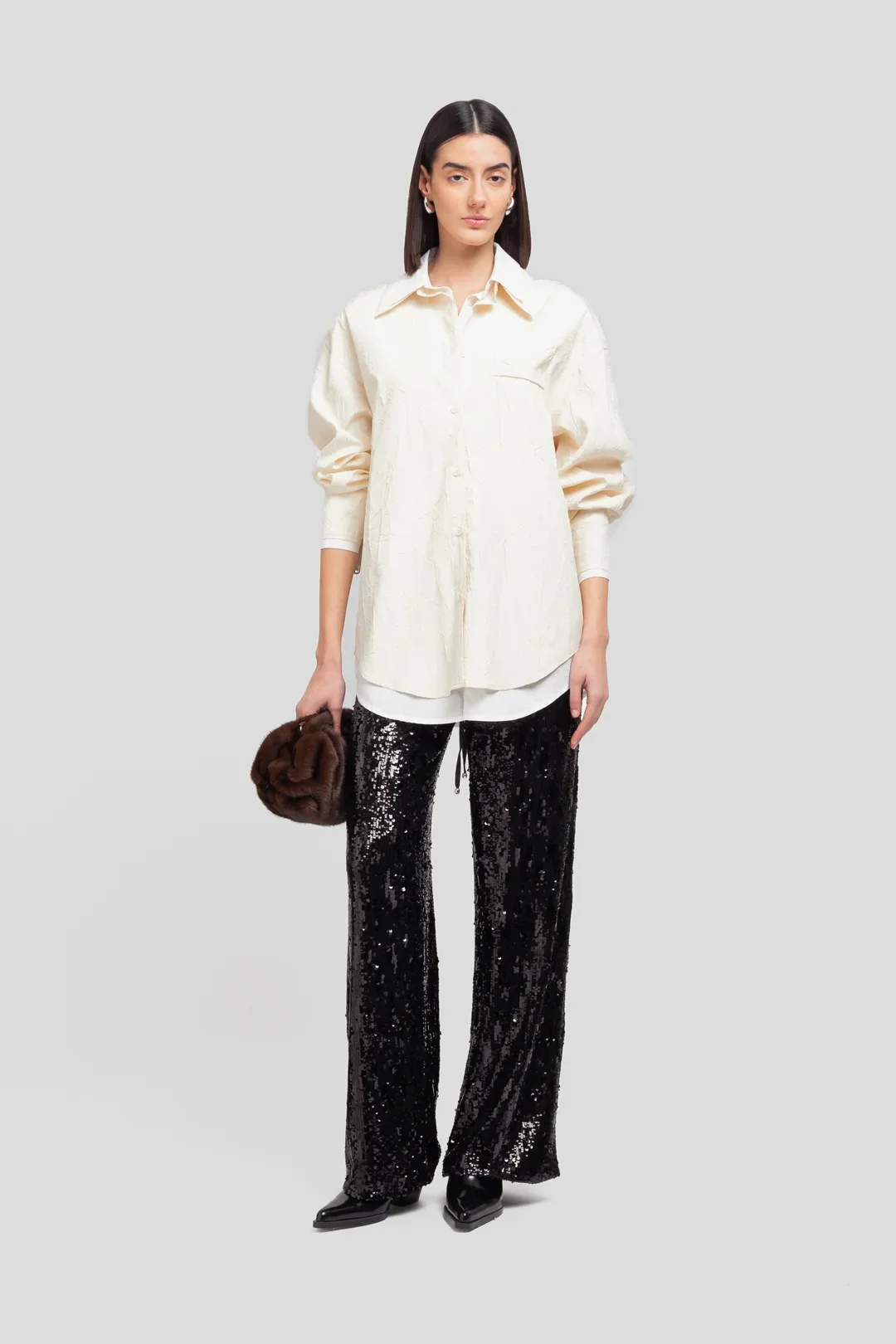 F26SL02_W225_01.webp