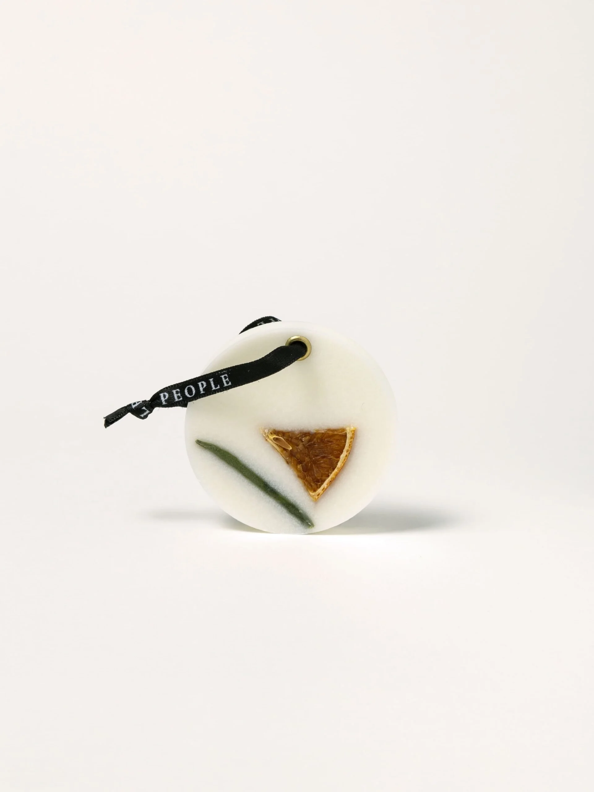 SCENTED CLOSED WAX 11 CLARA  Pink Grapefruit, Blood Orange and Cedar Wood - Eleven People
