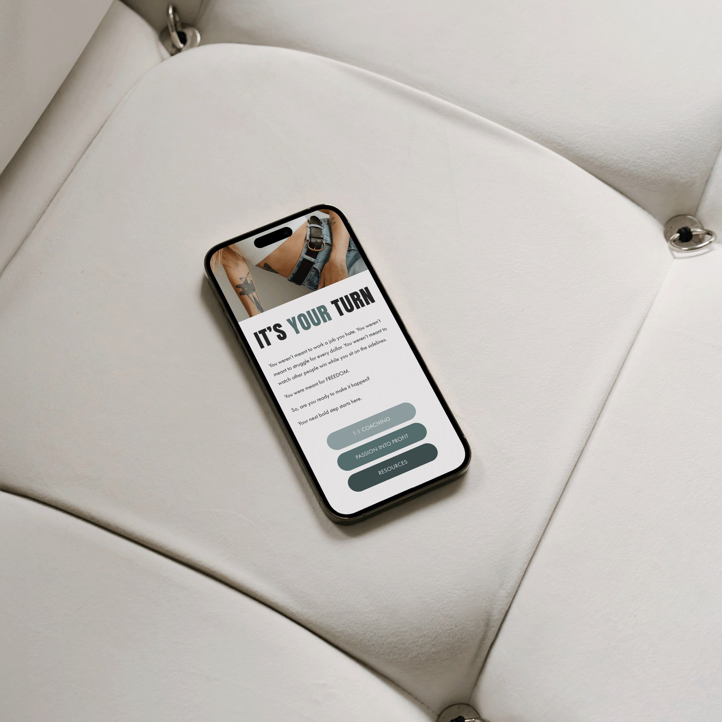 Brooklyn+Squarespace+Template+iPhone+mockup.jpg