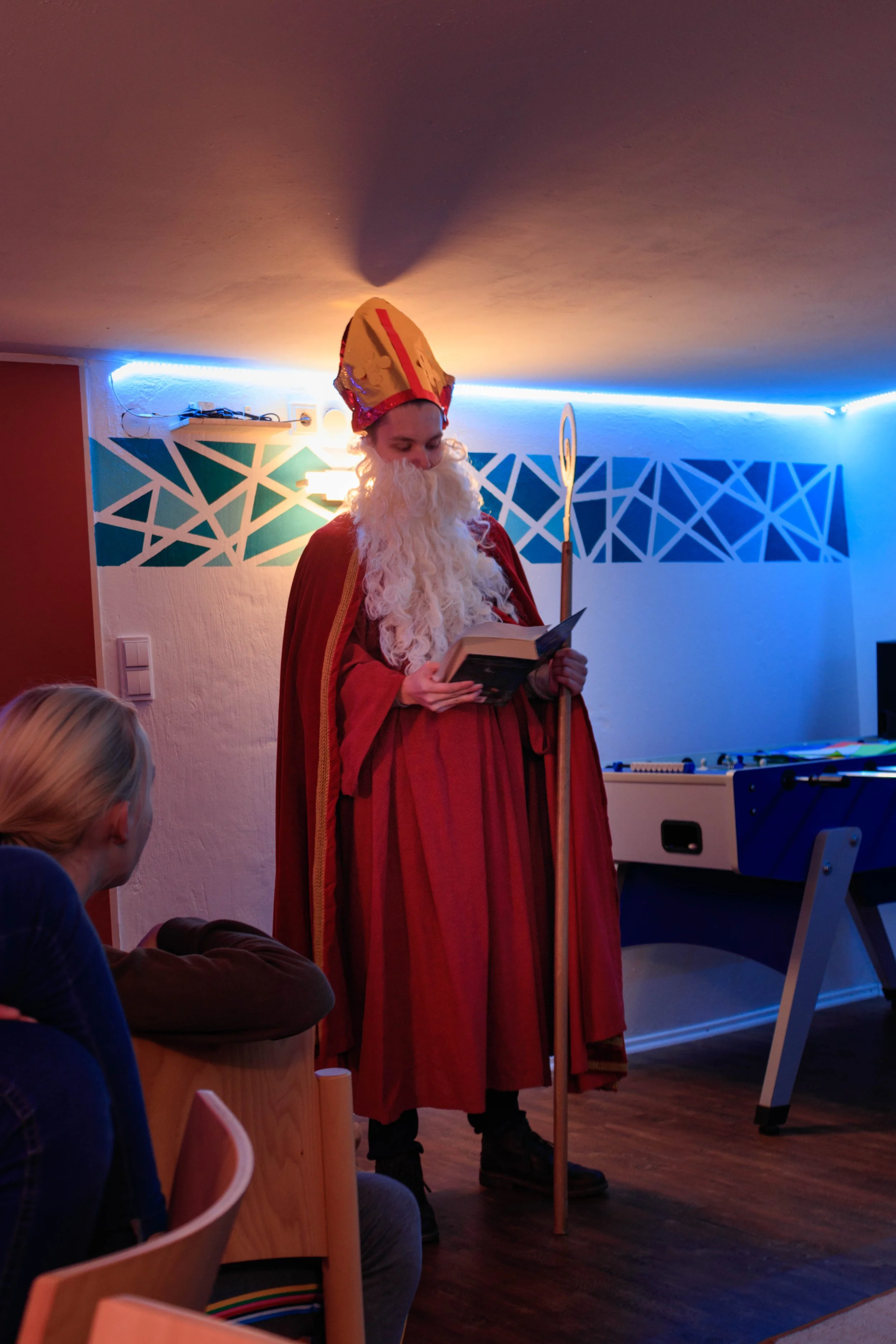 Besuch des Nikolaus in der Gruppenstunde