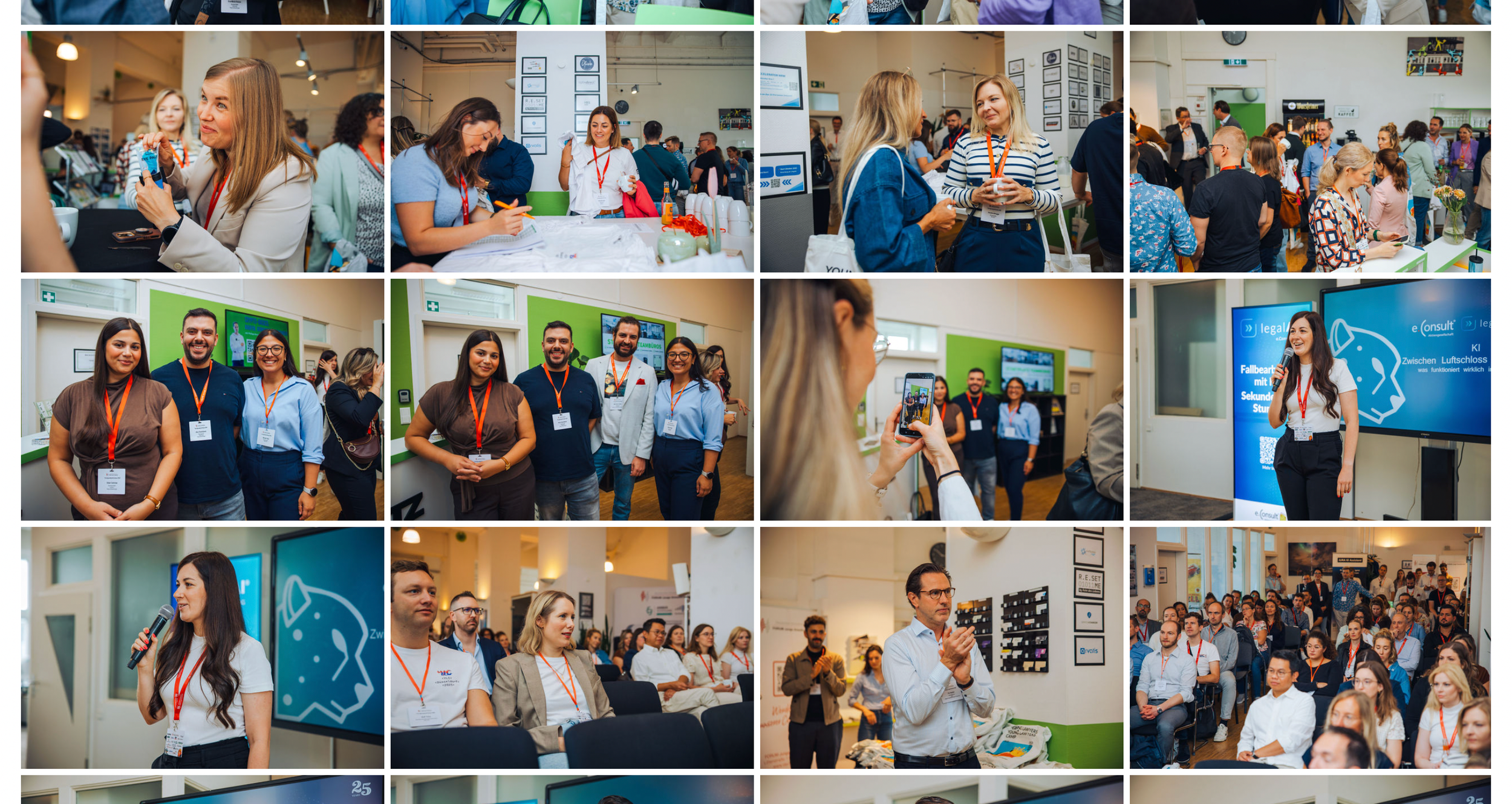 Menschen bei einer Konferenz, einige führen Gespräche, einige machen Fotos, eine Frau spricht bei einer Präsentation, eine Gruppe posiert für ein Gruppenfoto, eine Person spricht vor Publikum, einige Menschen sitzen im Publikum und hören zu.