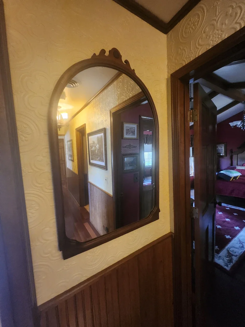 0254_841549340_zm.webp