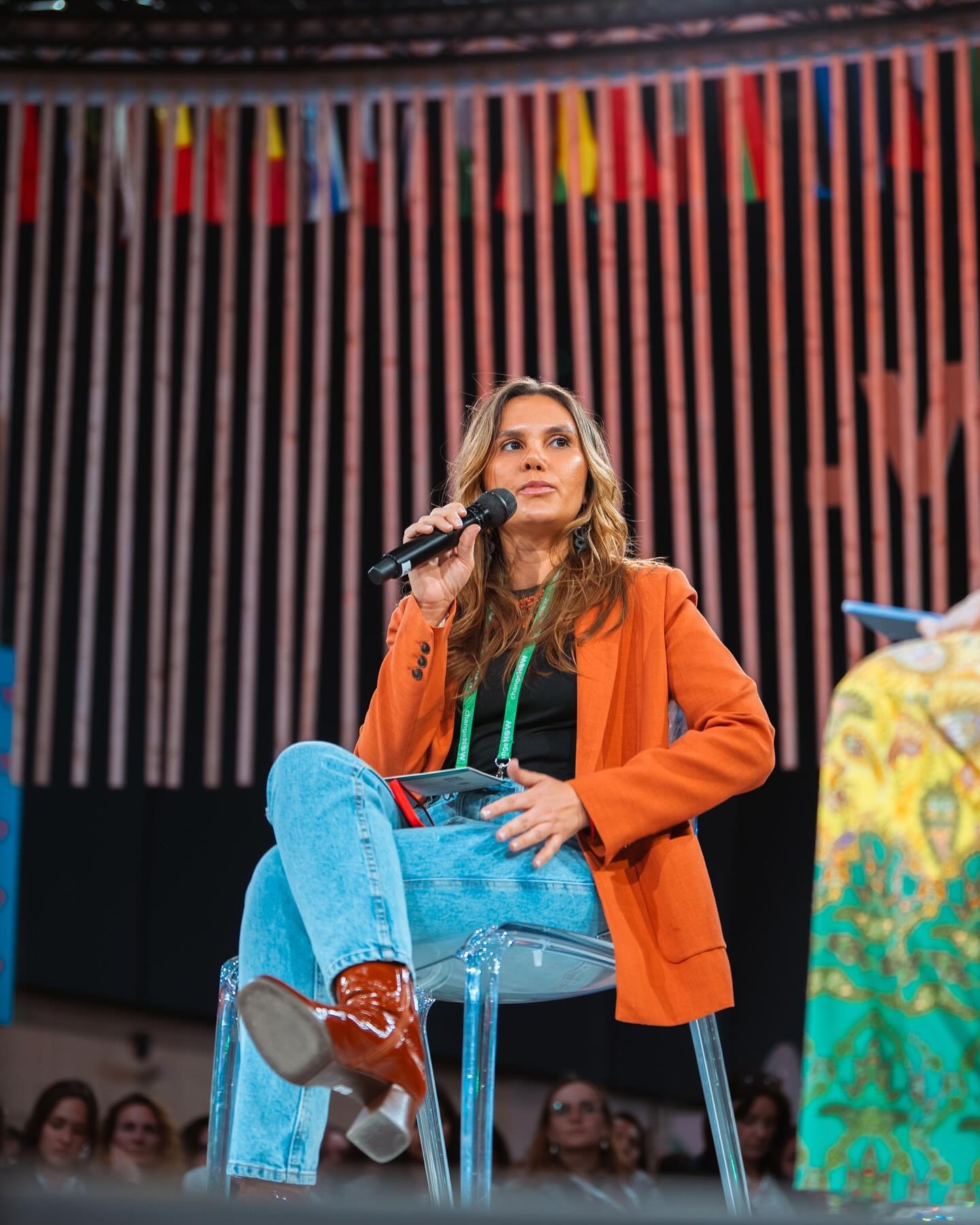 Volto a Paris depois um m&ecirc;s do evento #changenow, onde fui celebrada como uma das 25 mulheres moldando o futuro, e pude compartilhar minhas perspectivas sobre equidade de g&ecirc;nero, clima, ci&ecirc;ncia e espiritualidade. At&eacute; 3 de mai