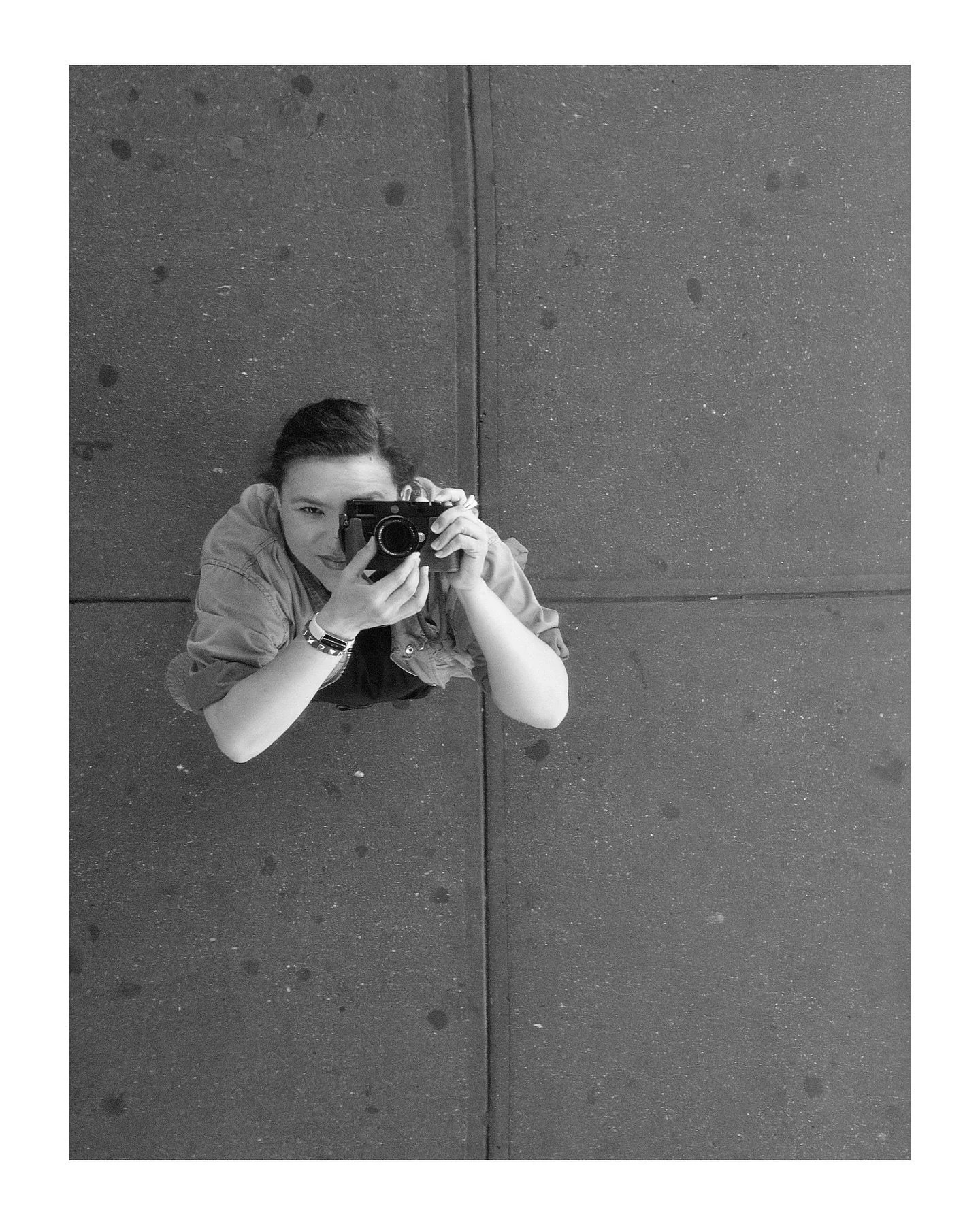 #streetphotographer #homelessnesscrisisnyc #homelesspeopleoftimessquare #peopleoftimessquare #deniceflores #streetphotography