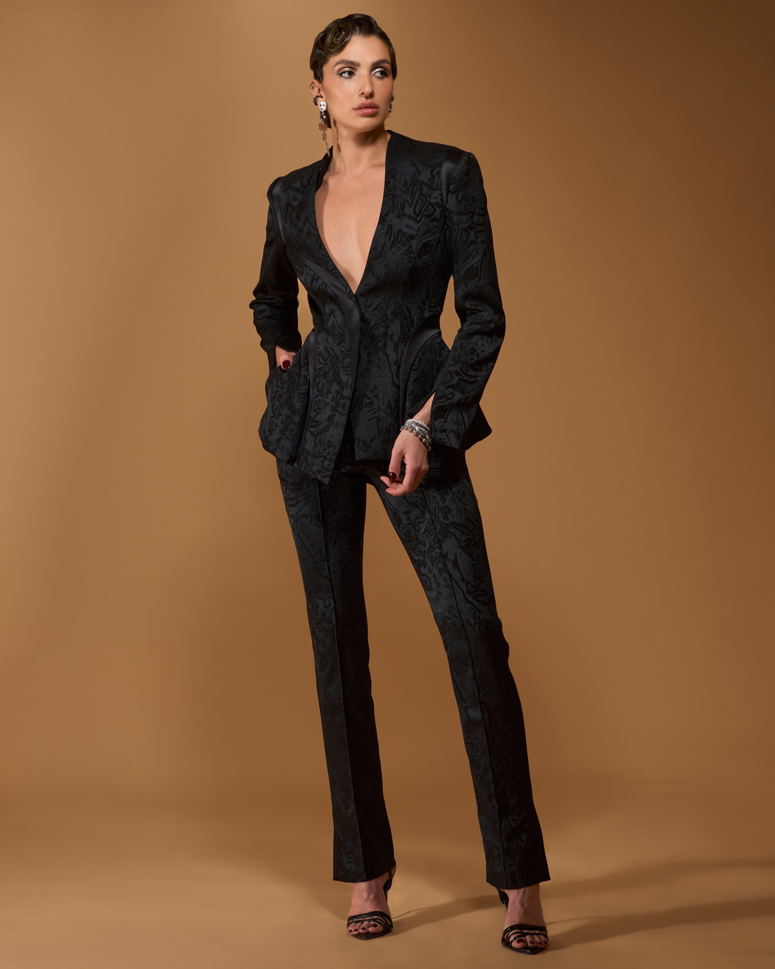 Granite Edge Suit_1050.jpg