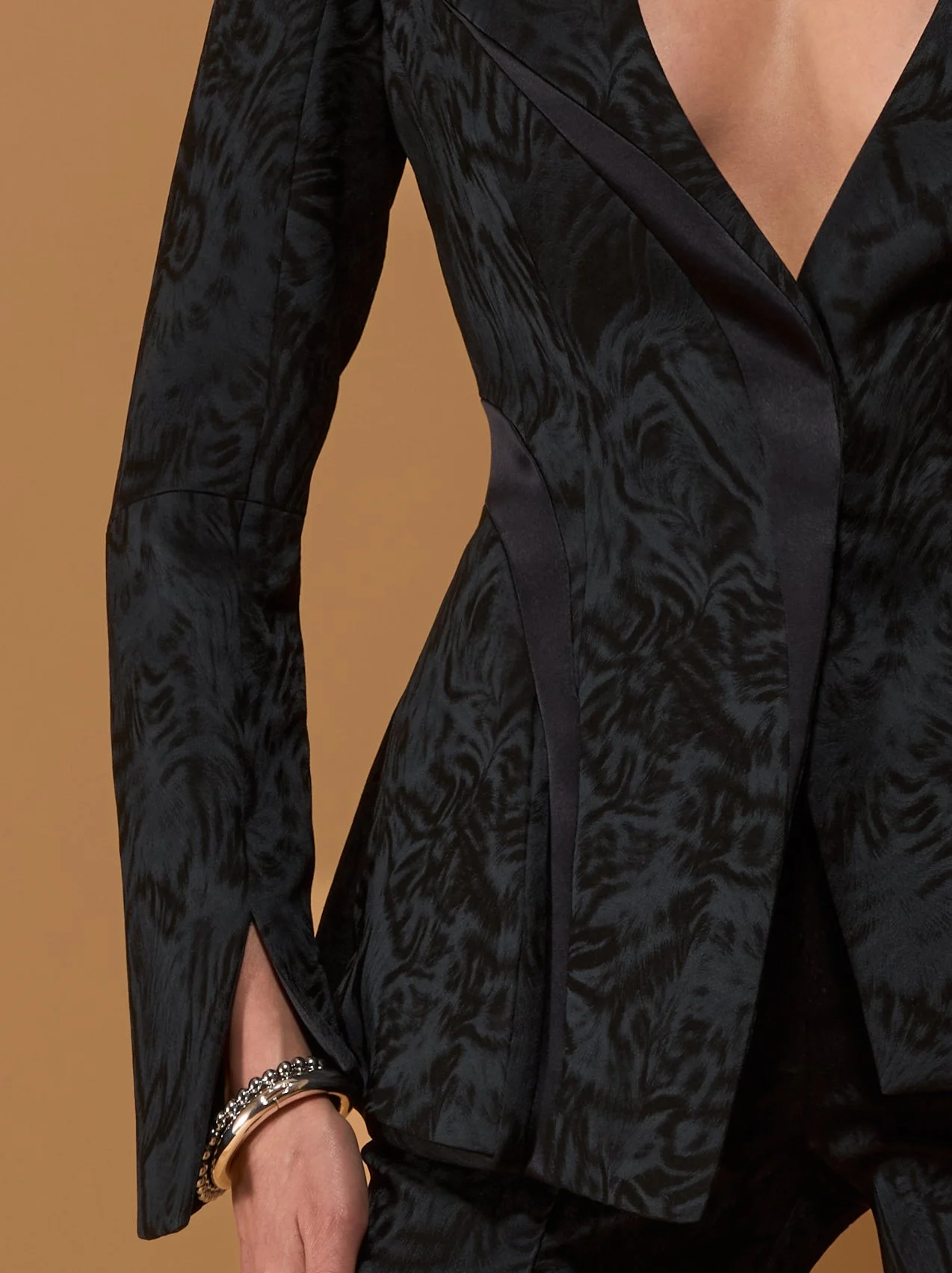 Granite Edge Suit_1152 copy2.jpg