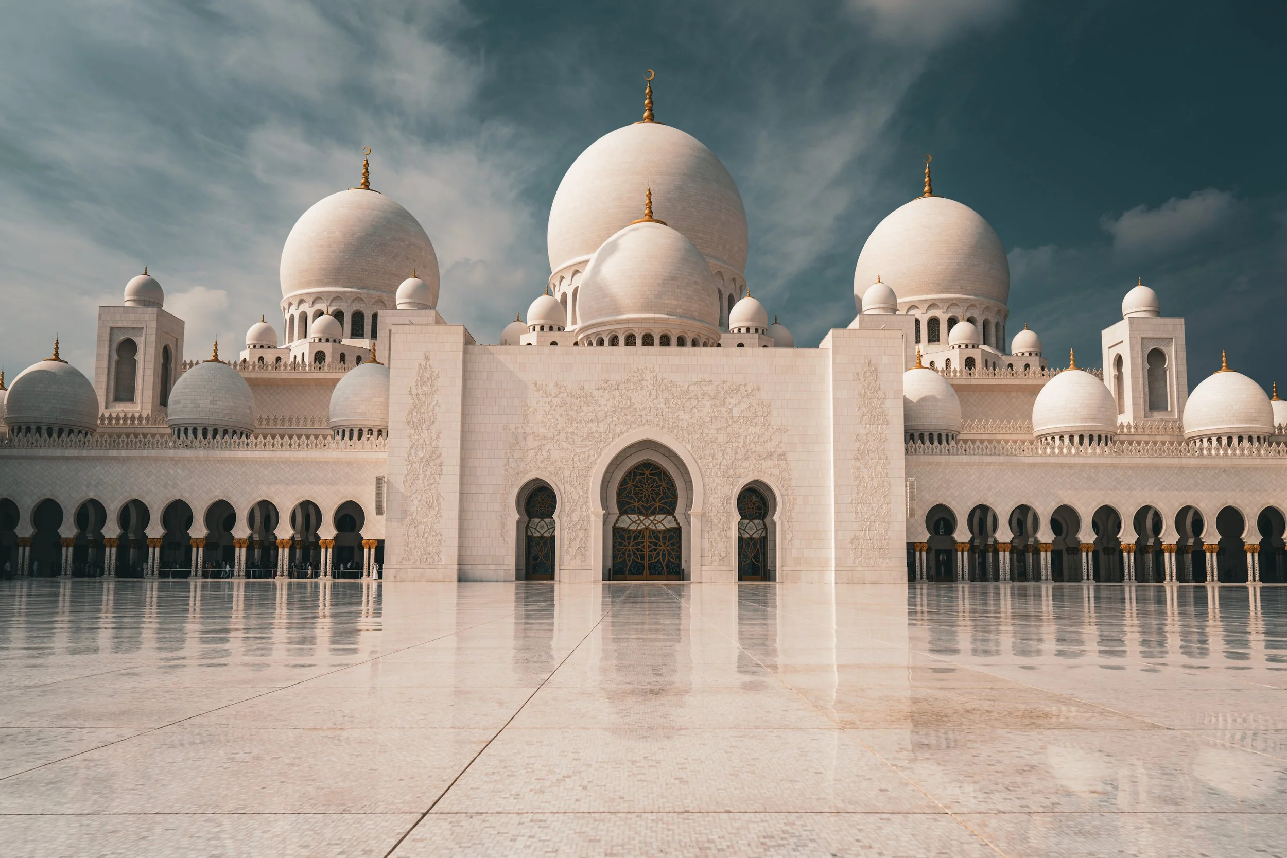 Grand Mosque - main square.jpg