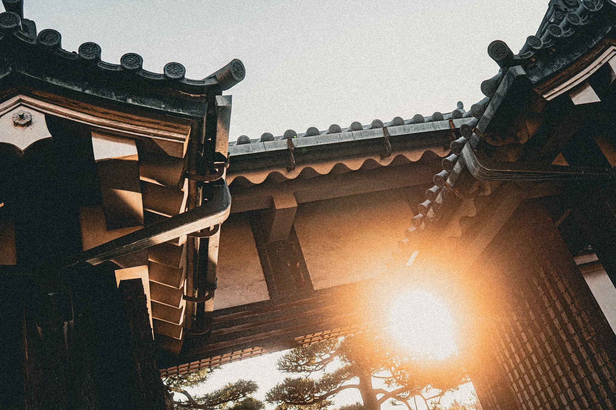 Imperial Palace entrance.jpg