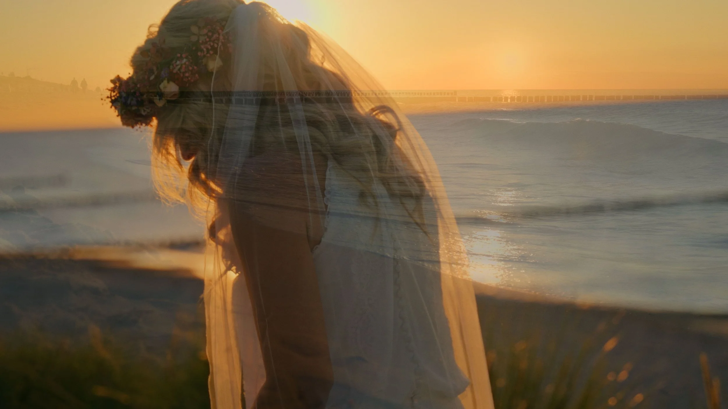 Hochzeit an der Ostsee feiern - Hochzeitsvideografen buchen - LoCrew