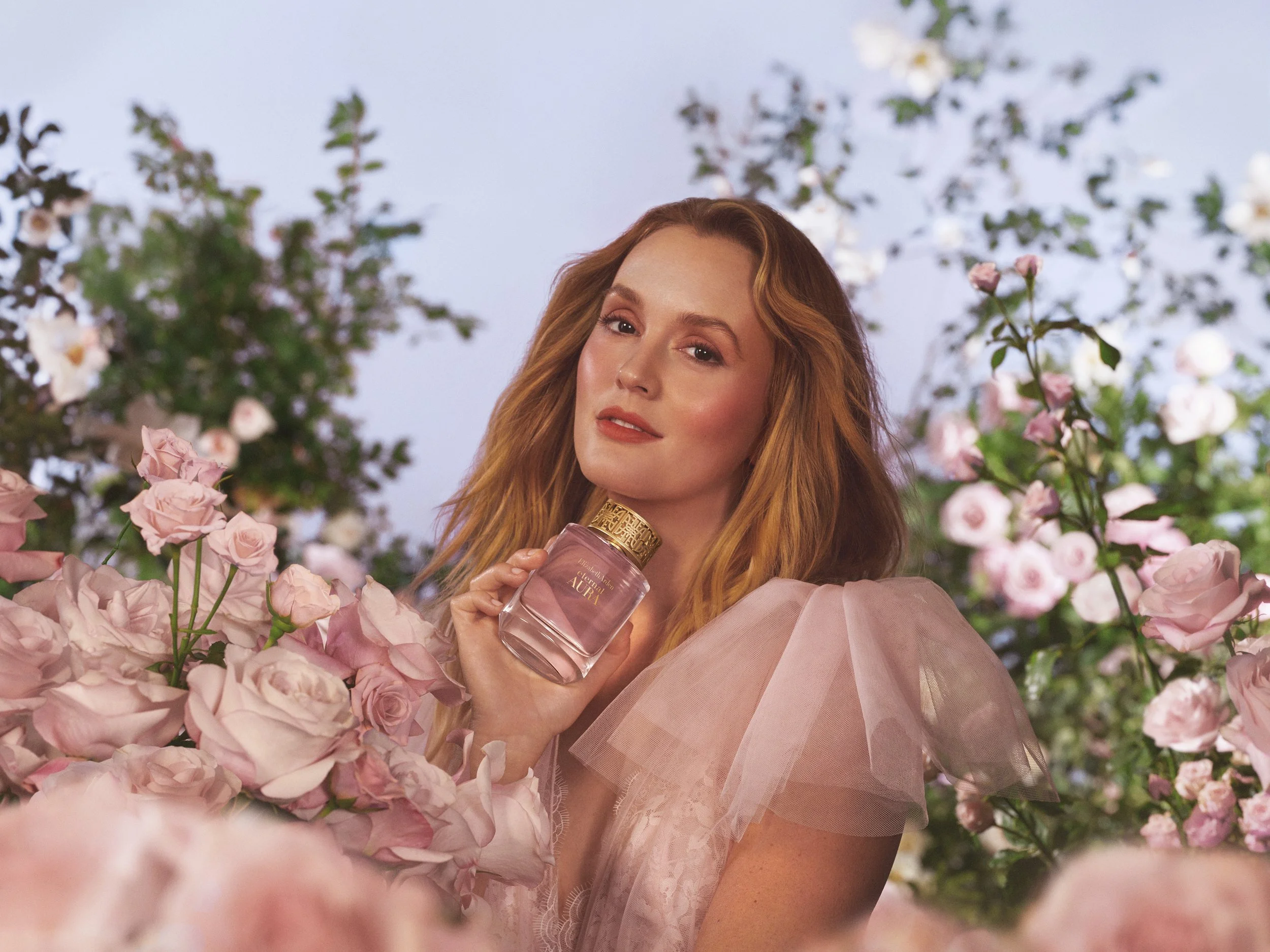 SHOT_02_HERO PORTRAIT_WITH BOTTLE_LM_033.jpg