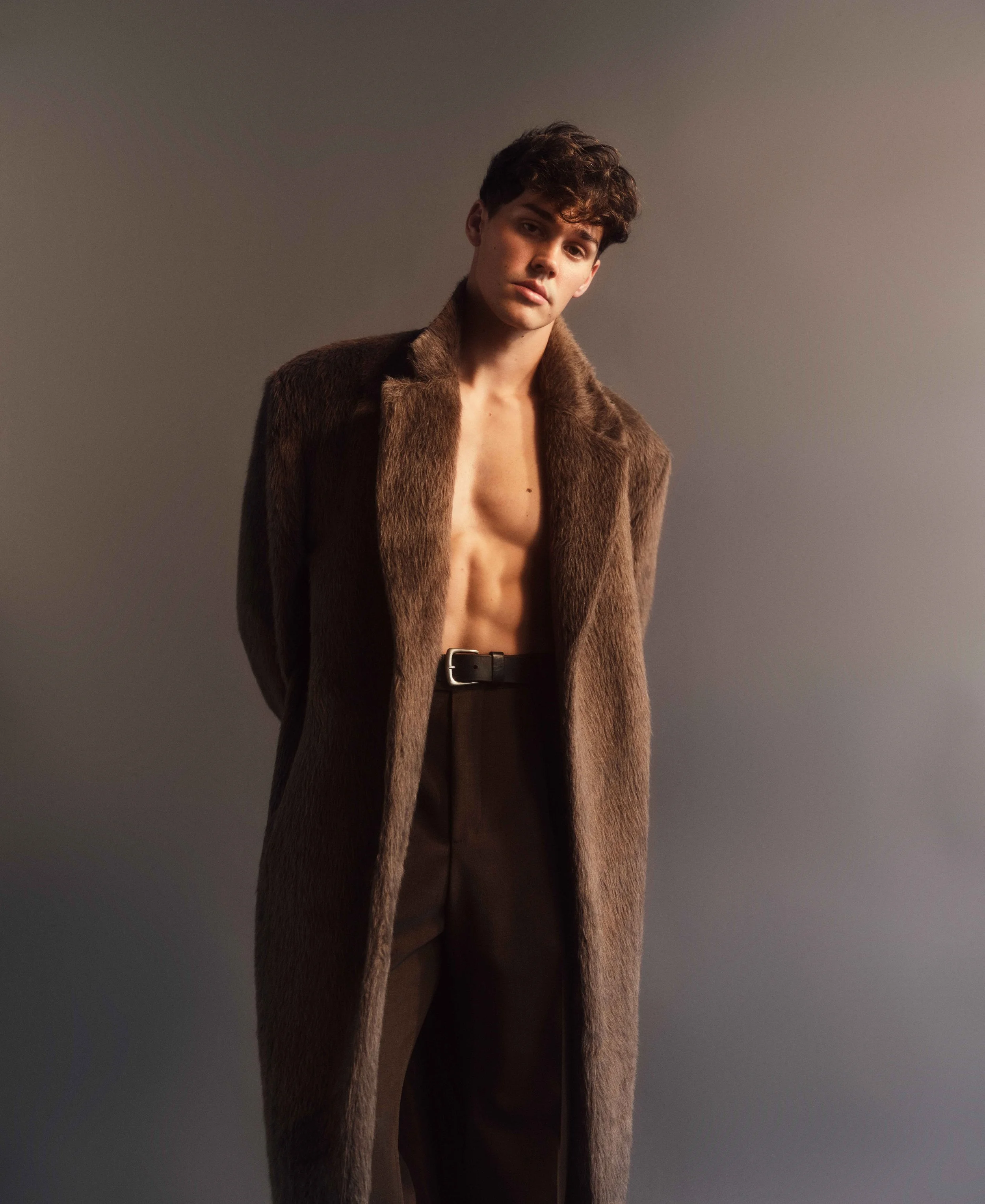 gq_08-noah-shot4_1295_1.jpg