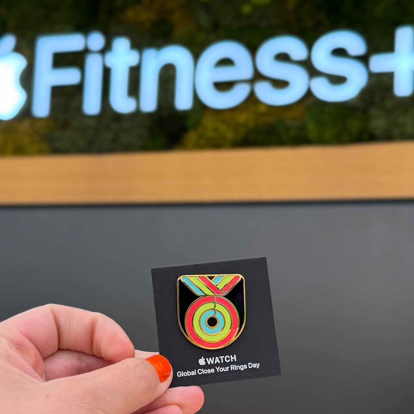 🎊Happy 10 Year to the Apple Watch ⌚️
Get your limited edition GLOBAL CLOSE YOUR RINGS DAY pins at Apple Stores today!
#CyberMisfits #Apple #AppleWatch #CloseYourRings #Fitness #IT #Networking #Oklahoma #Okie