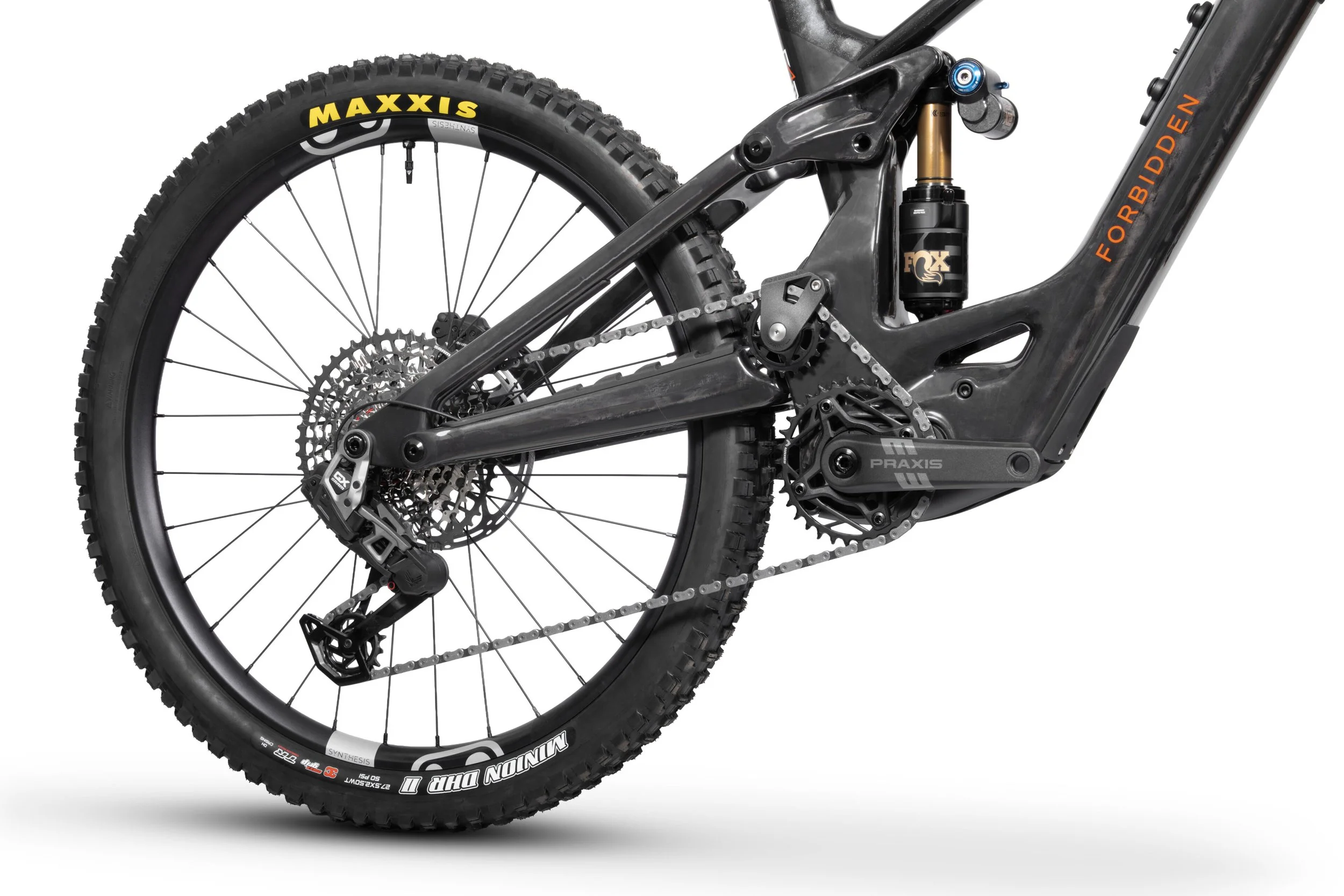 2026DreadnoughtE_T2_Studio_Drivetrain_web-1.jpg