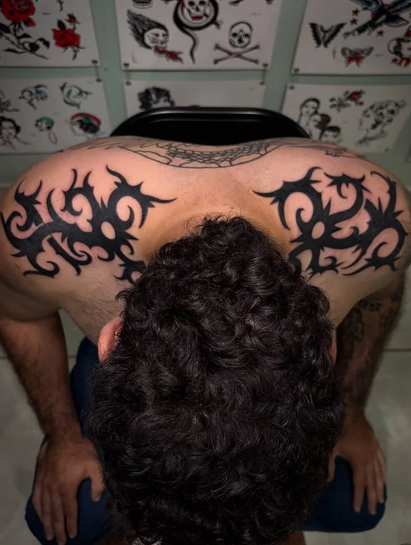 freehand action done by @delitatts 
.
Deli has spots open for this month !