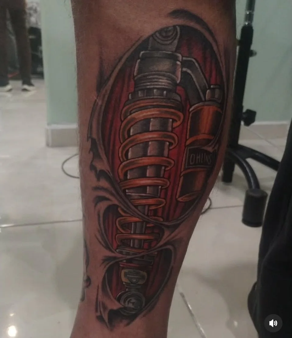 Classic coilover done by @nico.signs