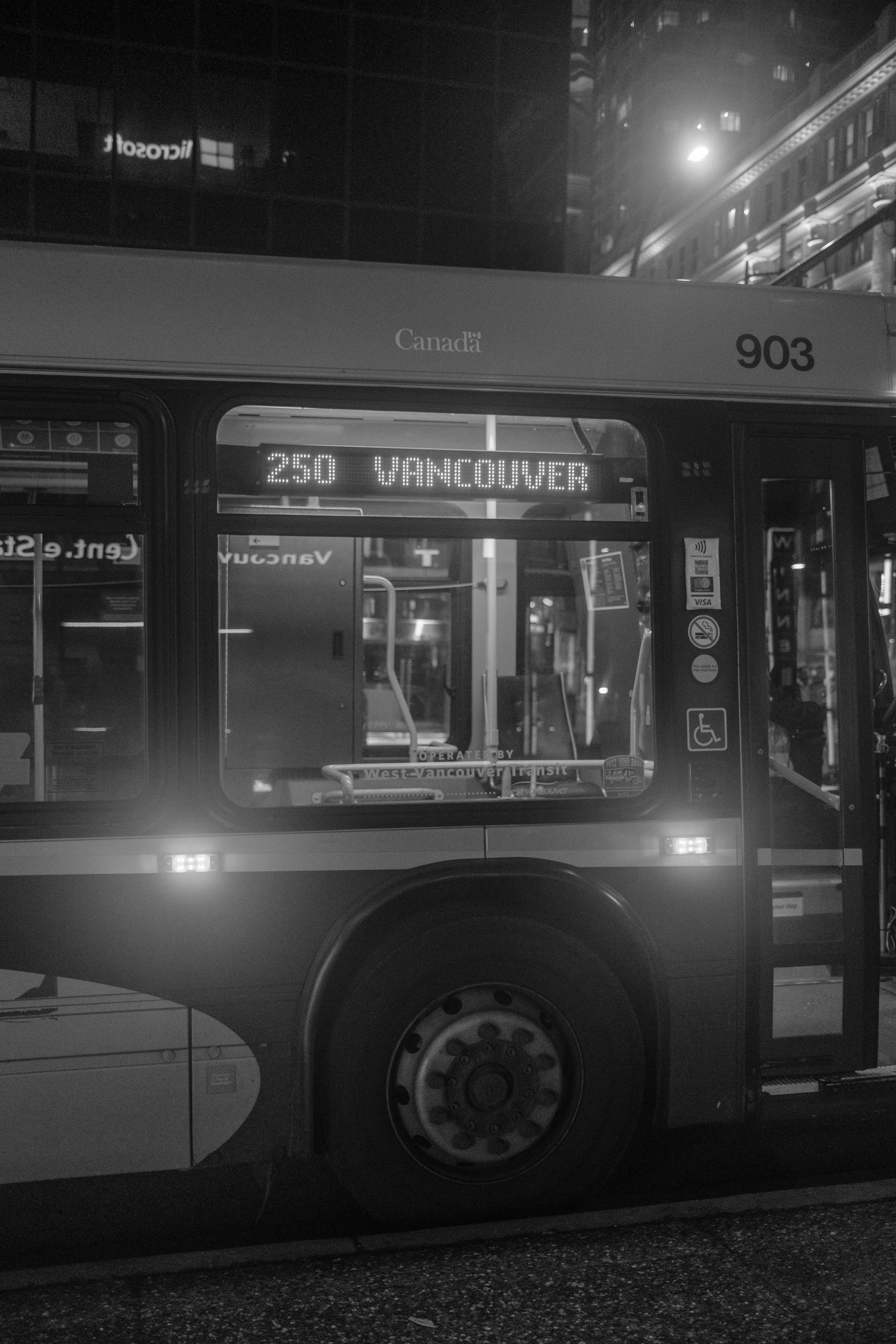 Walk-Around Downtown Vancouver-24.jpg